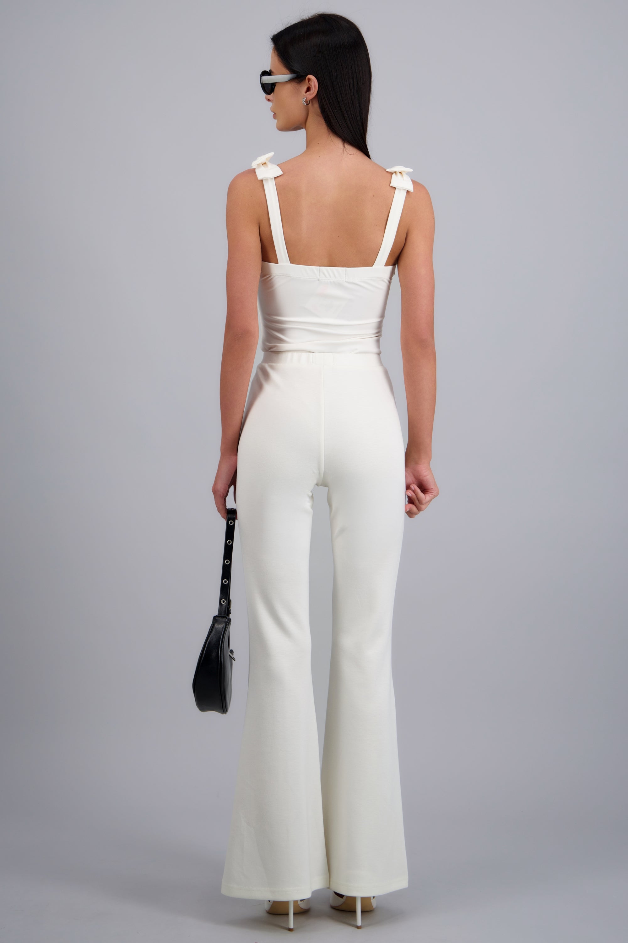 Pantalones tacto suave flare BLANCO