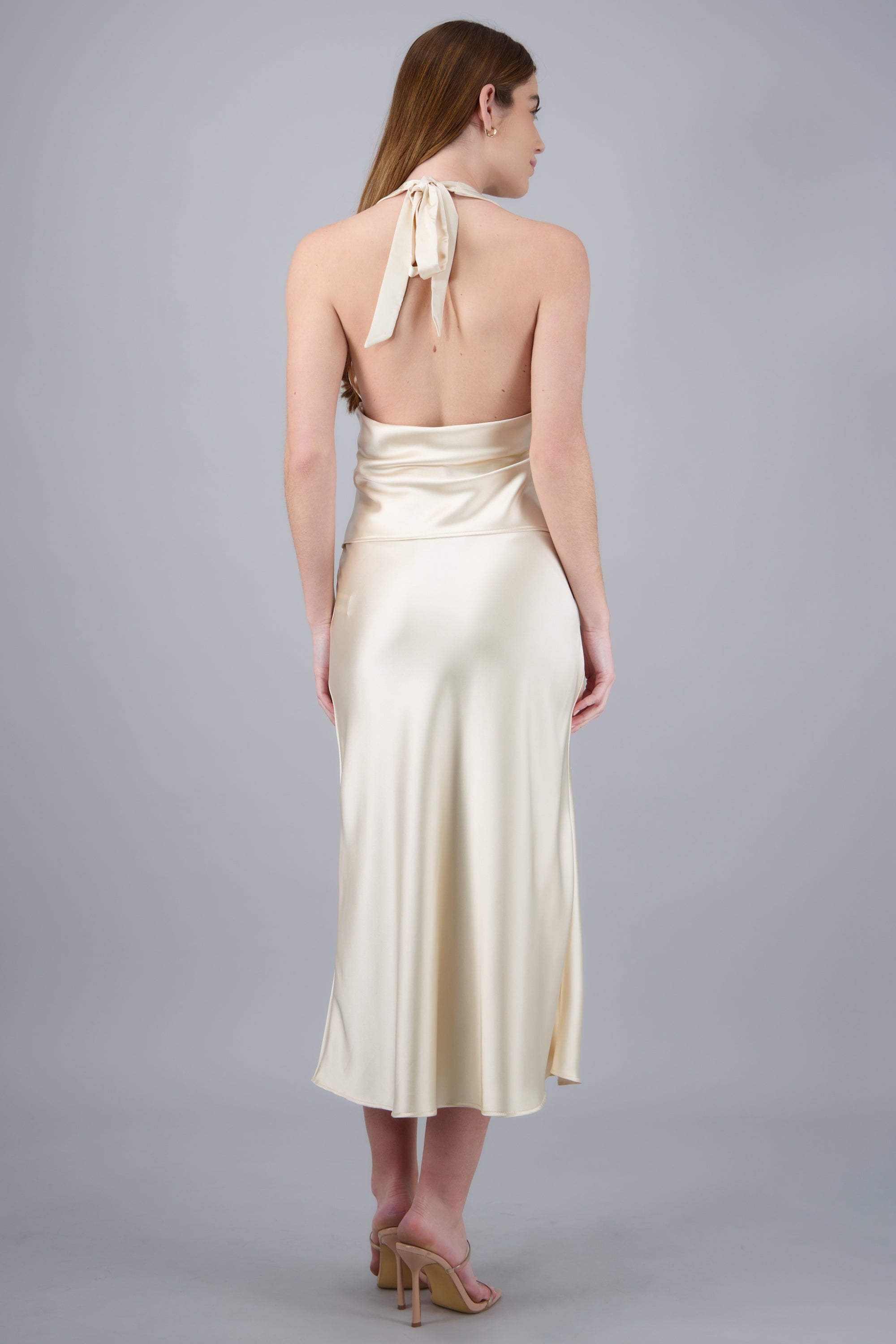 Falda midi satinada lisa CREMA