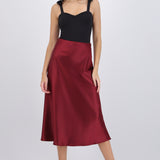 Falda midi satinada lisa
