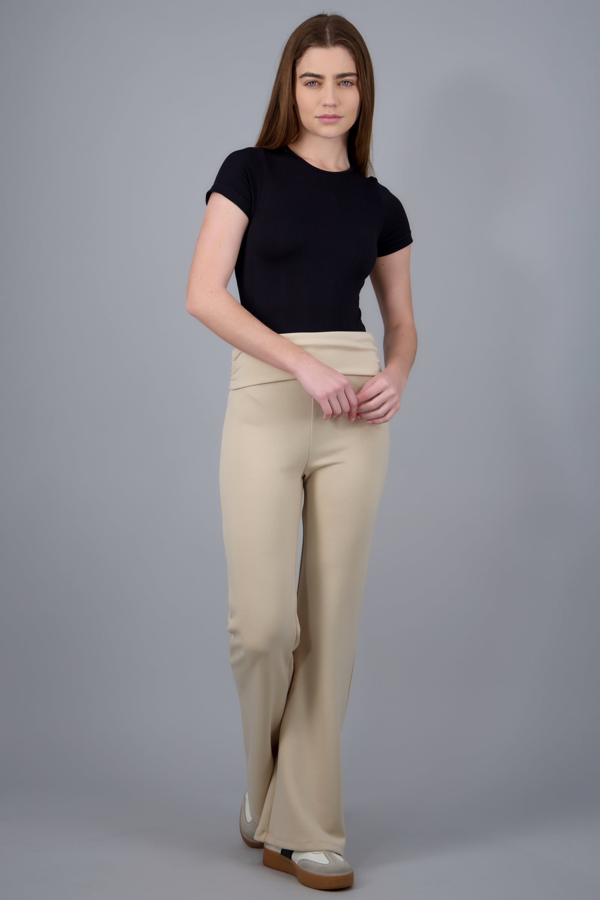 Pantalón flare detalle cintura BEIGE