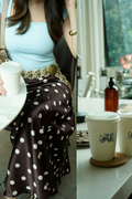 Falda midi de satin polka dots