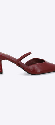 Tacon pointy liso sling back