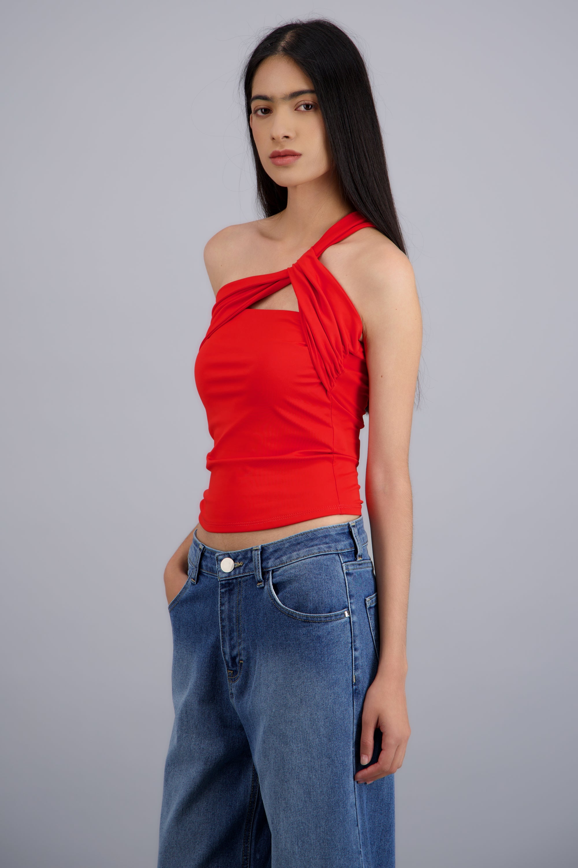 Top asimetrico detalle escote ROJO