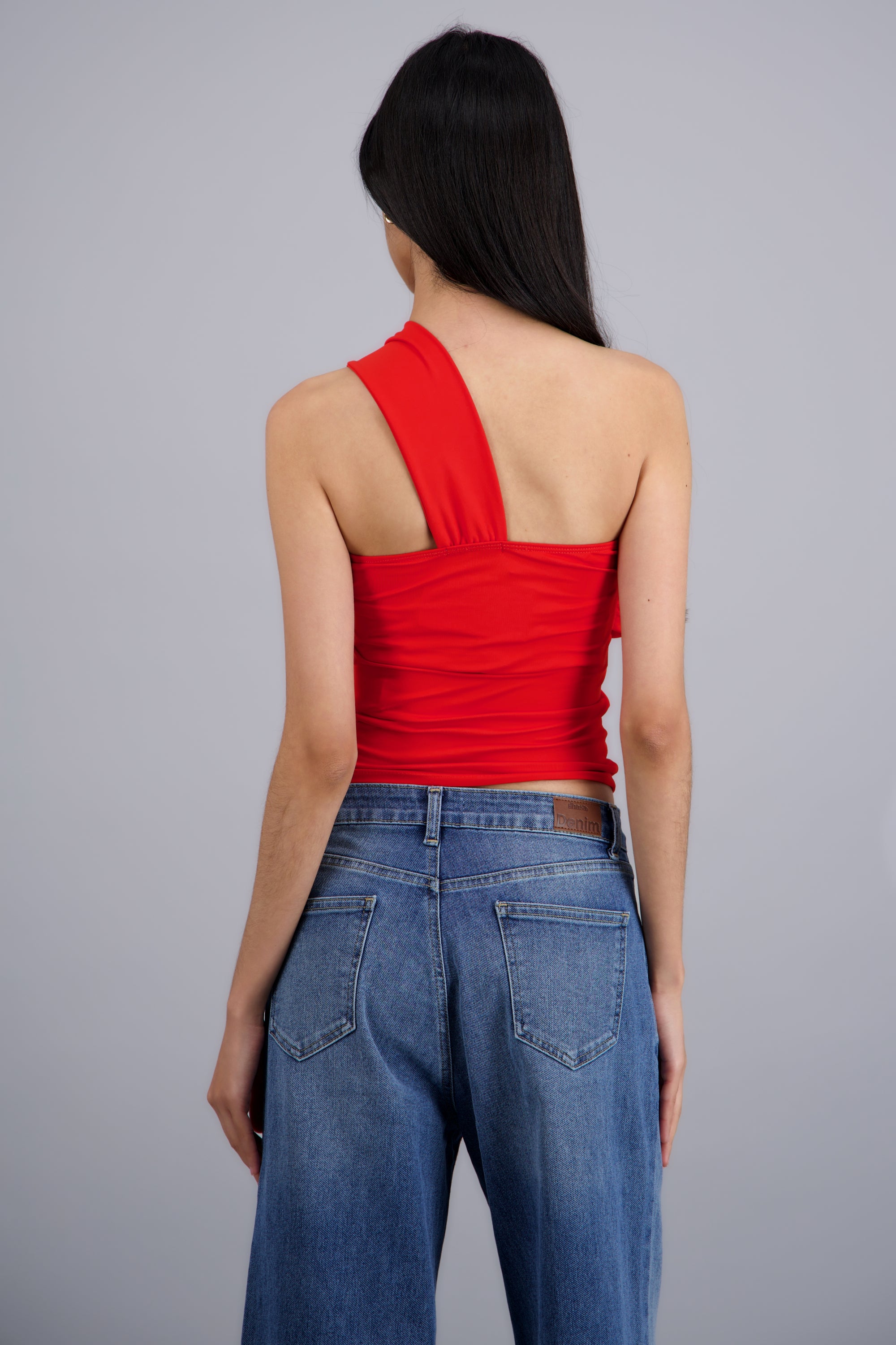 Top asimetrico detalle escote ROJO