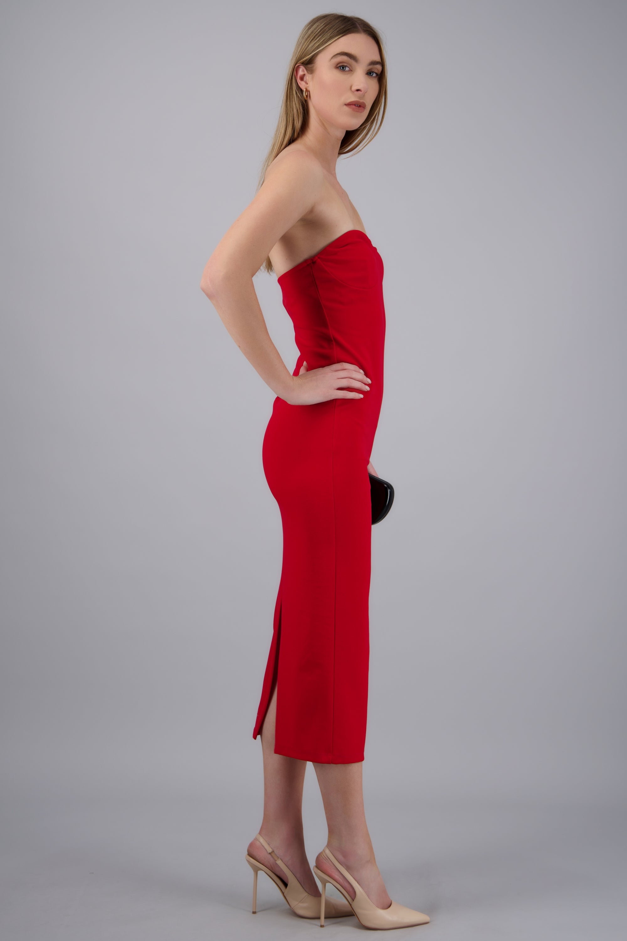 Vestido midi strapless escote corazón ROJO