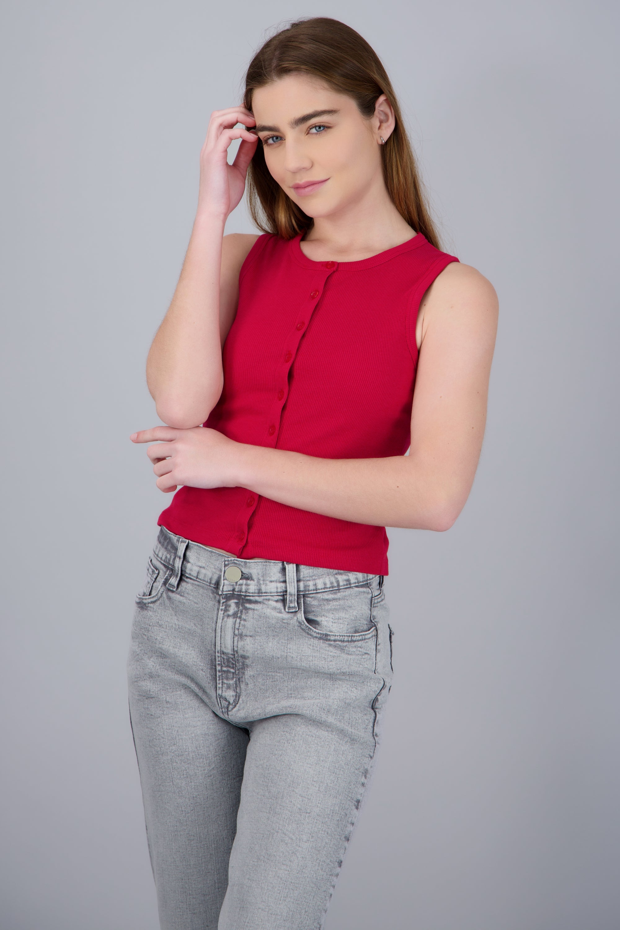 Top rib sin mangas detalle botones ROJO