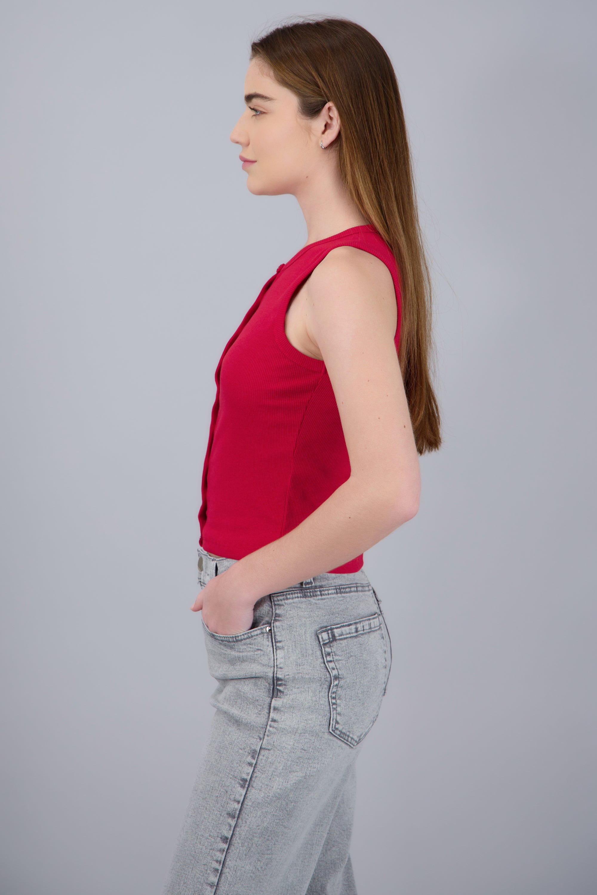 Top rib sin mangas detalle botones ROJO