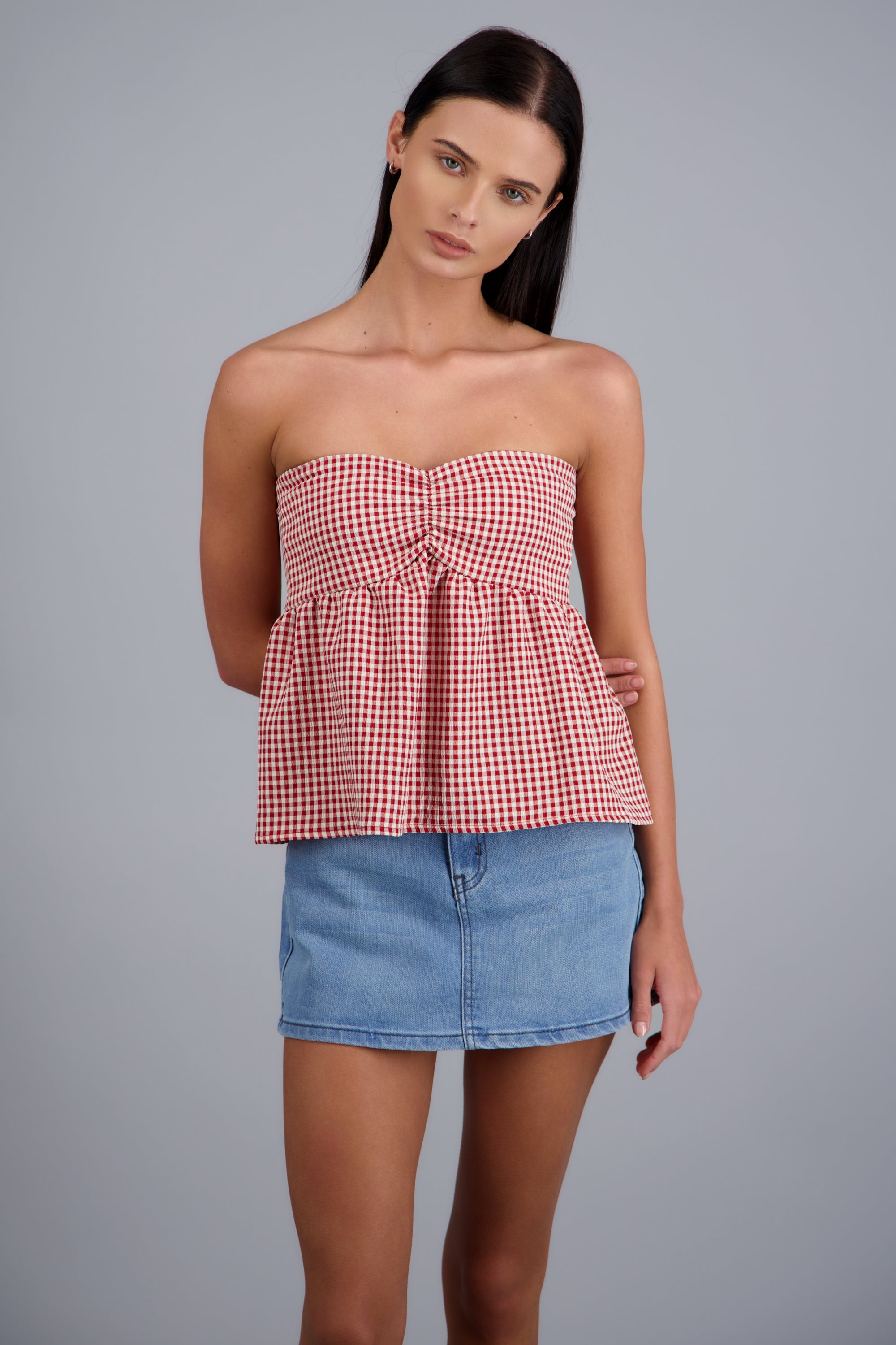 Blusa strapples estampado ginham ROJO COMBO