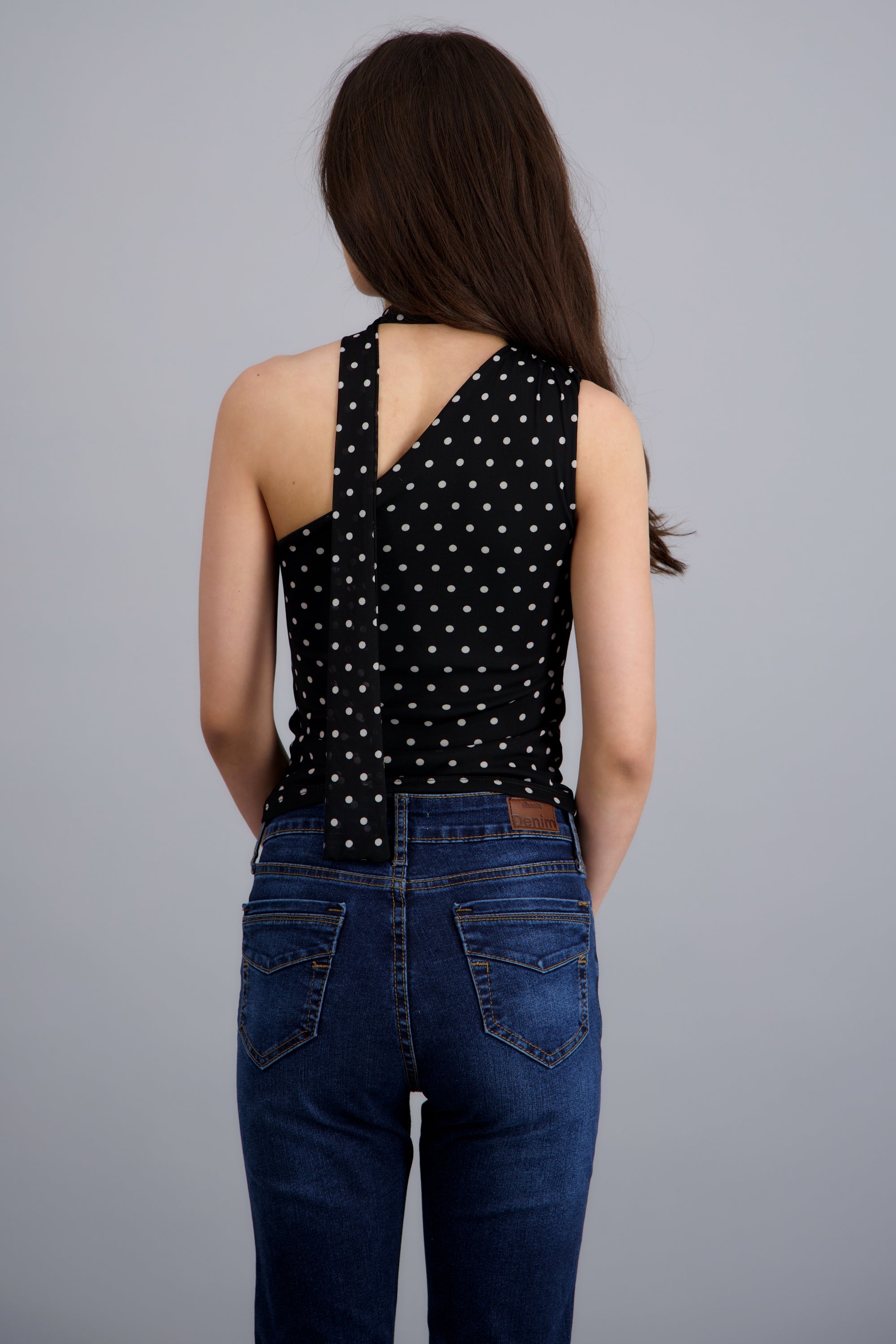 Top asimetrico polka dots NEGRO COMBO