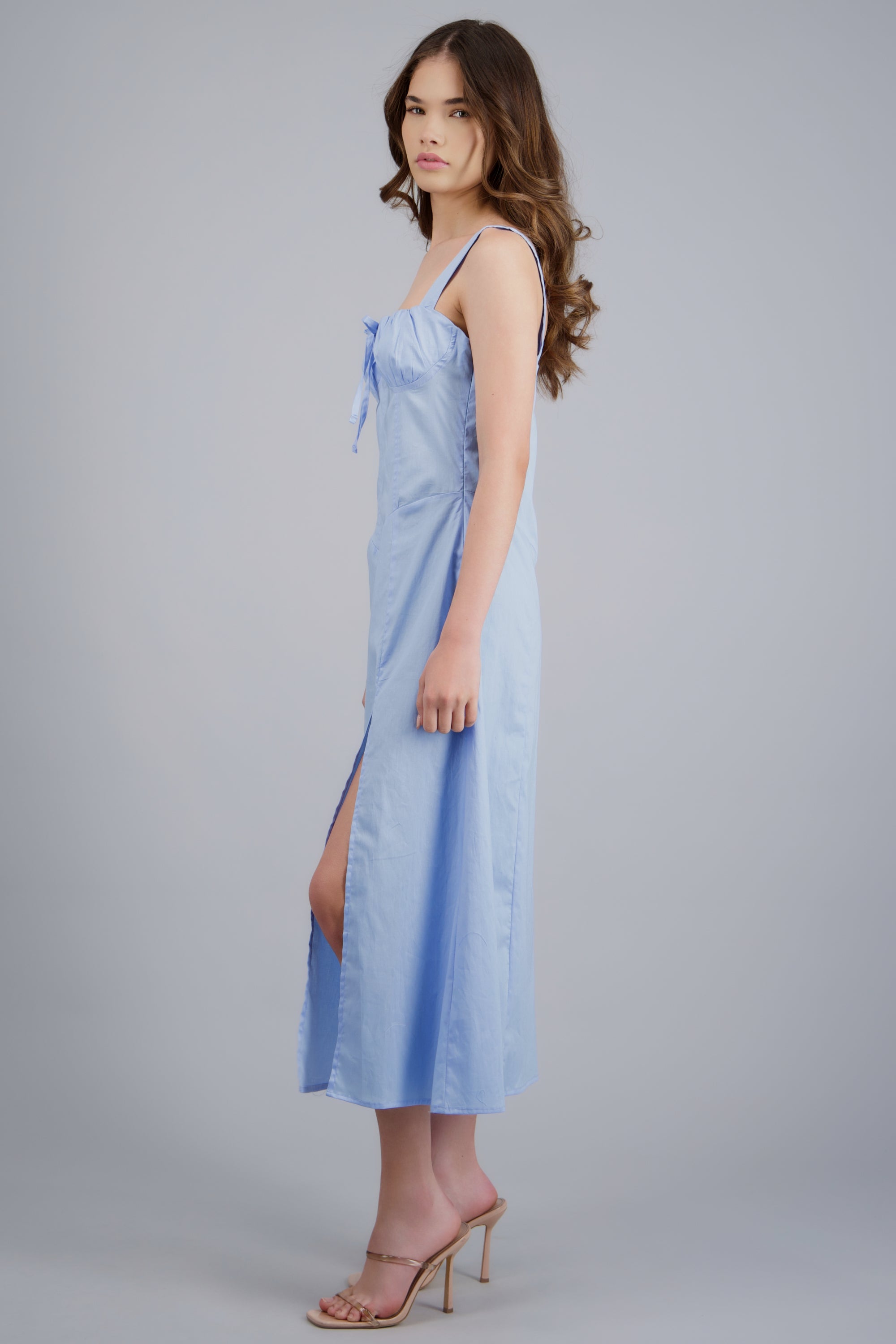 VESTIDO MIDI PLISADO COPAS AZUL CIELO