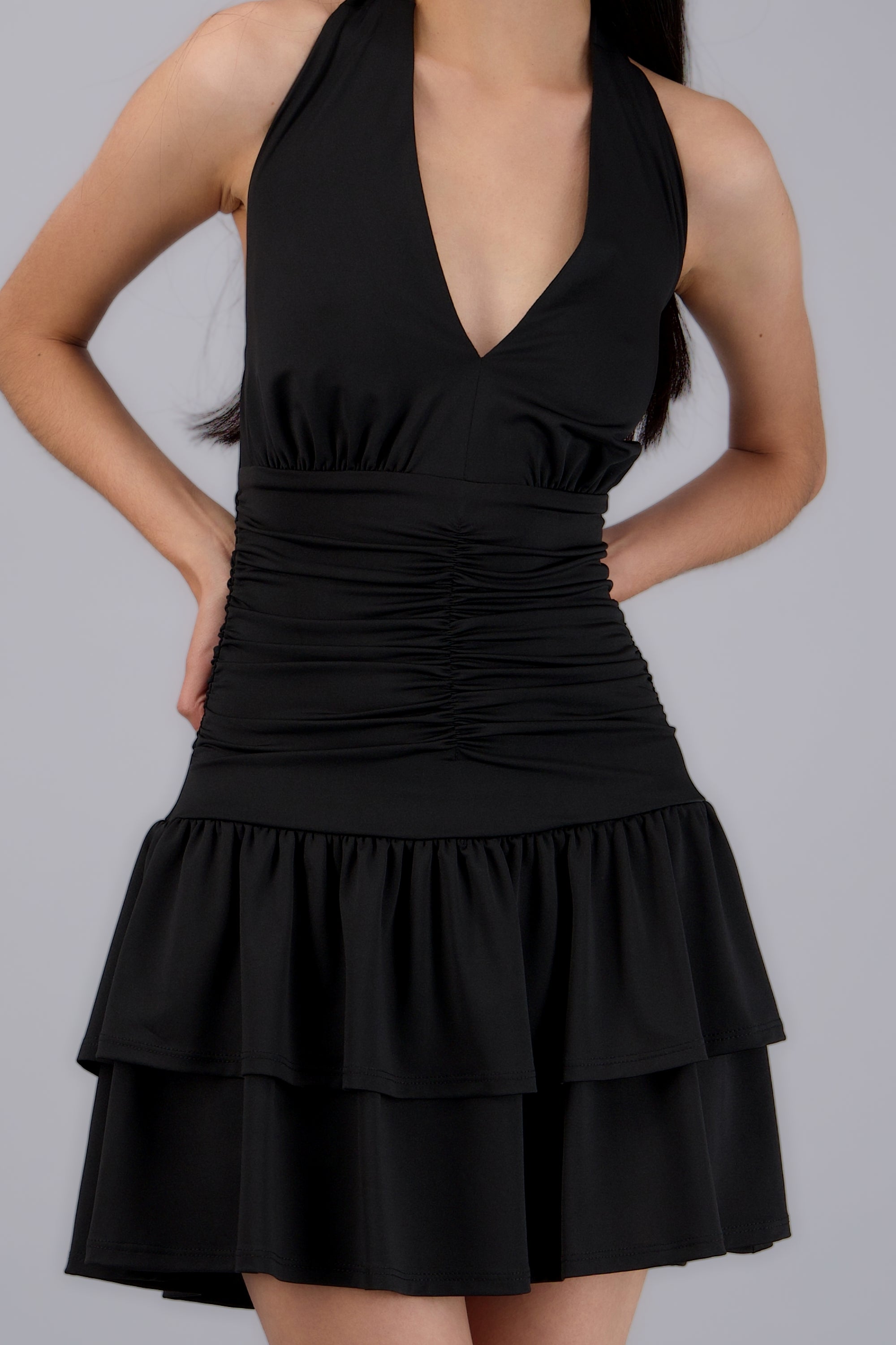 Vestido mini halter dreapeado NEGRO