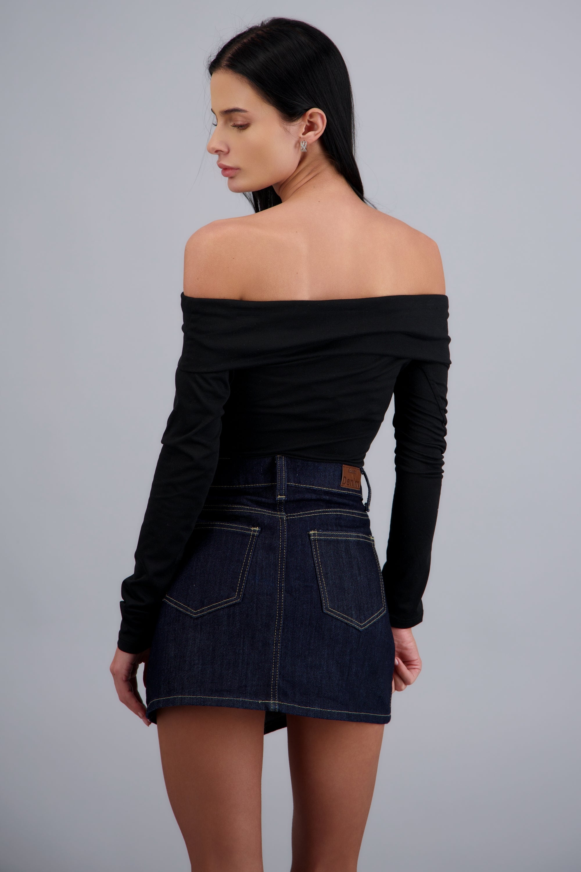 Bodysuit manga larga off shoulder NEGRO