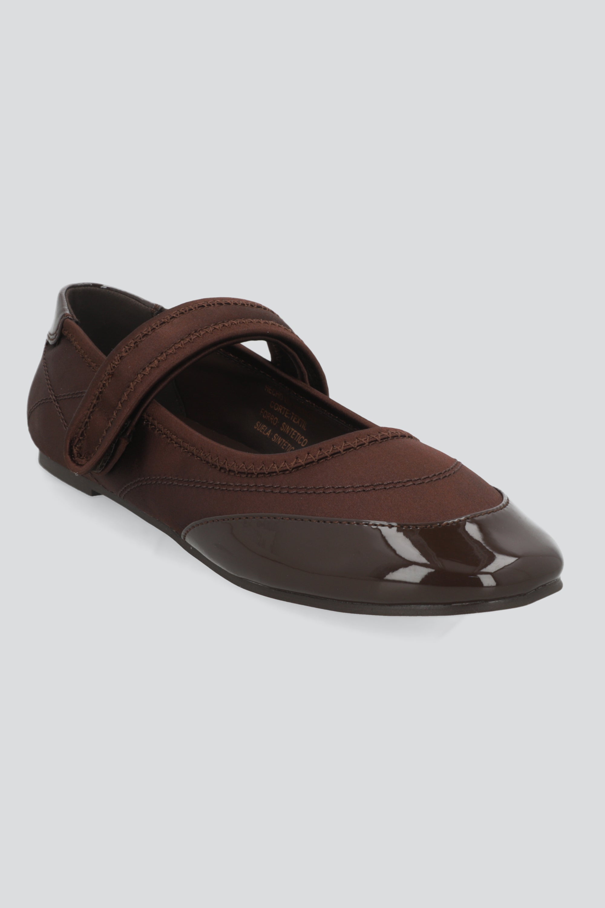 Tenis flat contraste satin y charol CAFE