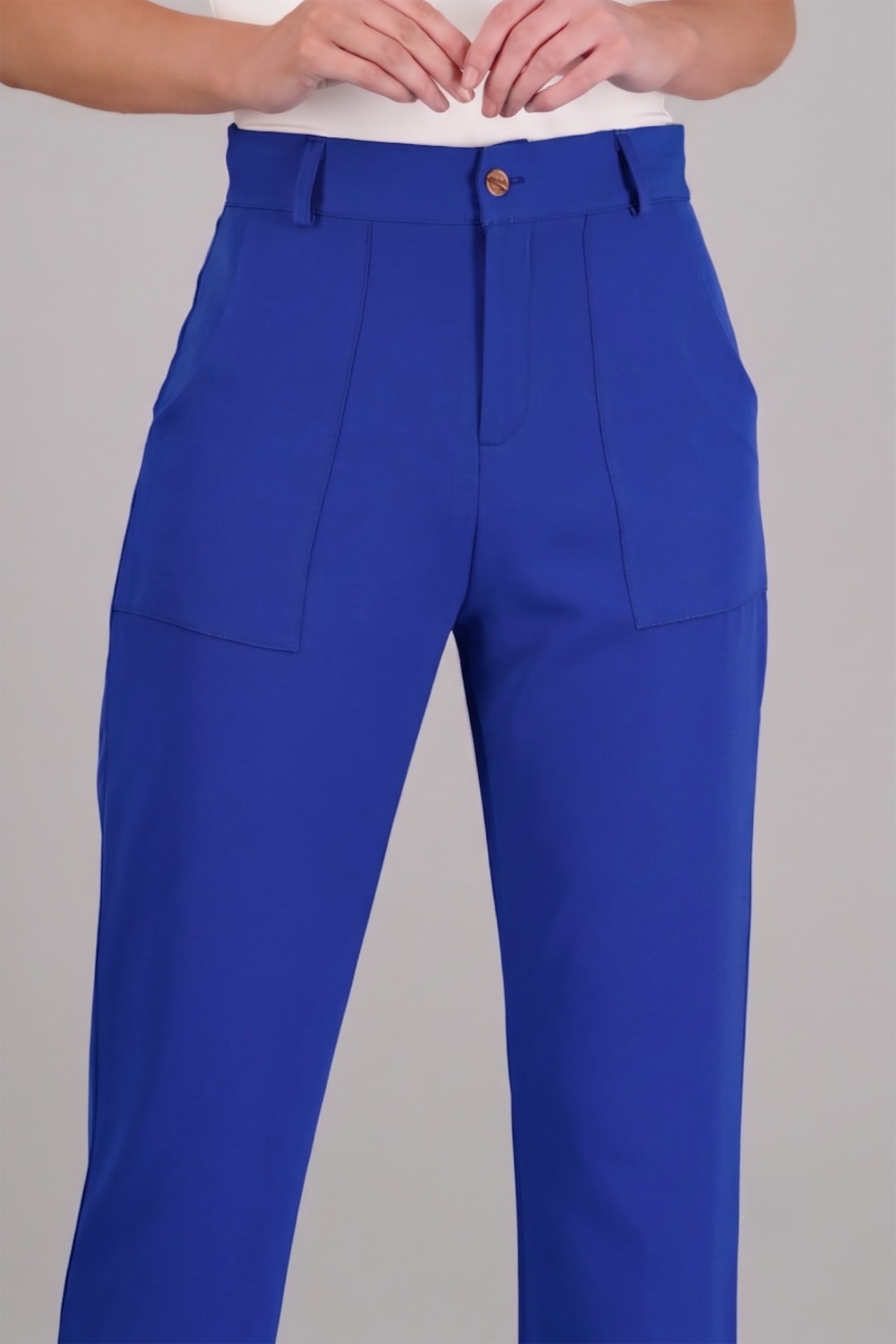Pantalón Cintura Alta Capri Bolsas AZUL REY