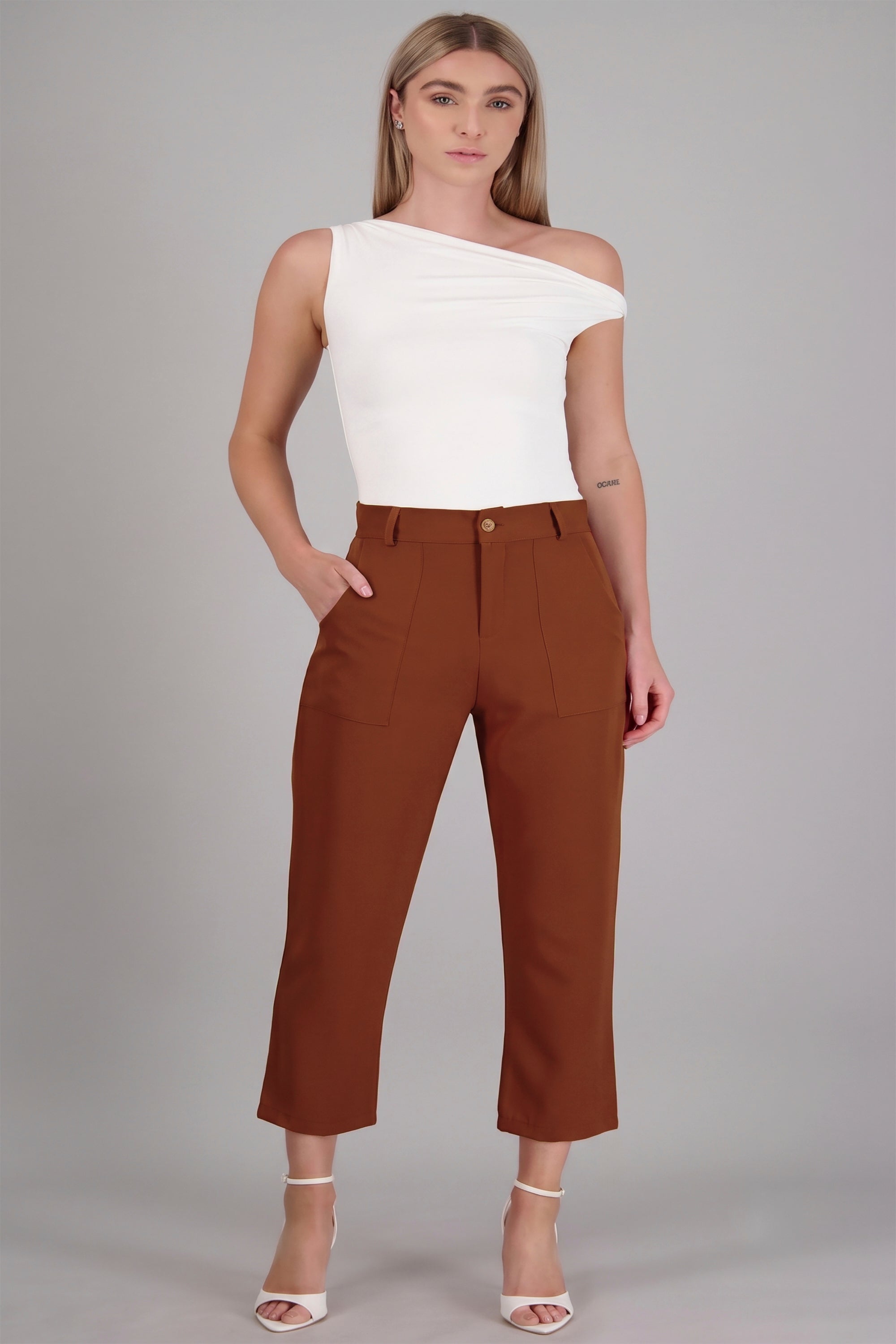 Pantalón Cintura Alta Capri Bolsas COBRE
