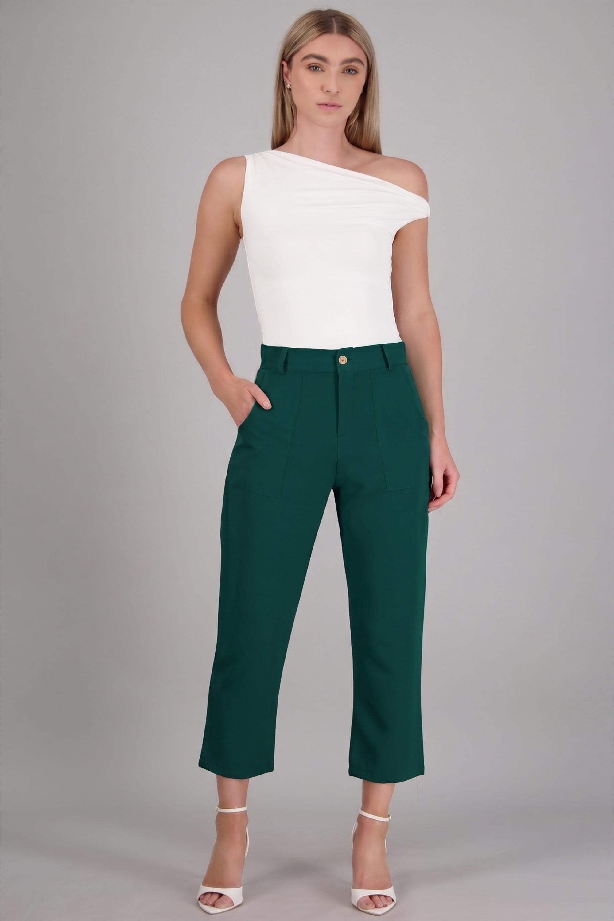 Pantalón Cintura Alta Capri Bolsas VERDE CAZADOR