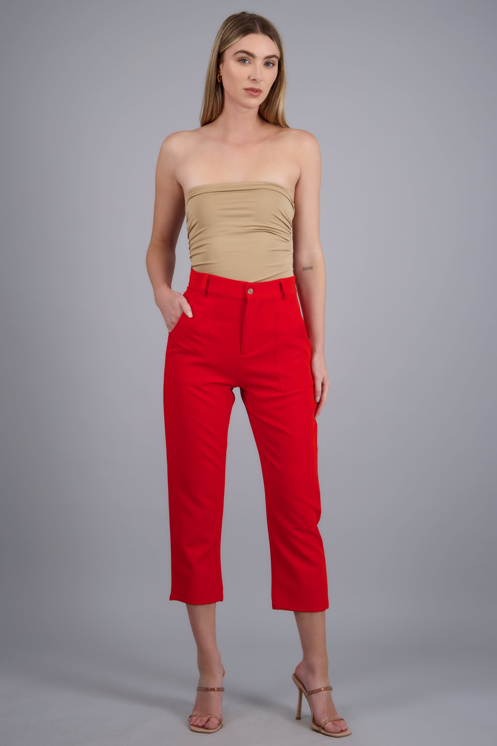 Pantalón Cintura Alta Capri Bolsas ROJO TOMATE