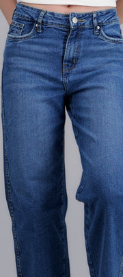 MEDIUM WASH