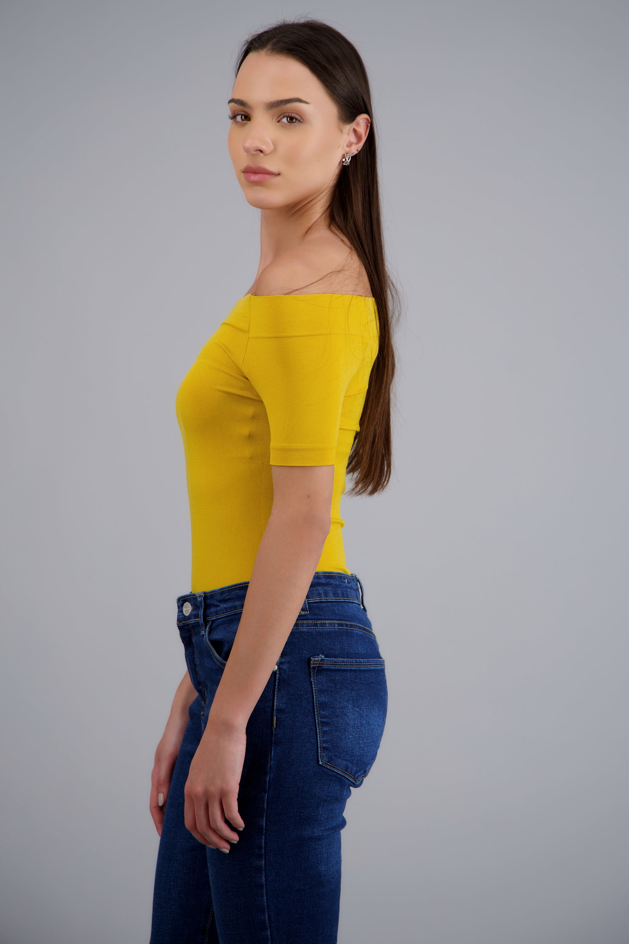 Bodysuit Liso Hombros Descubiertos MOSTAZA