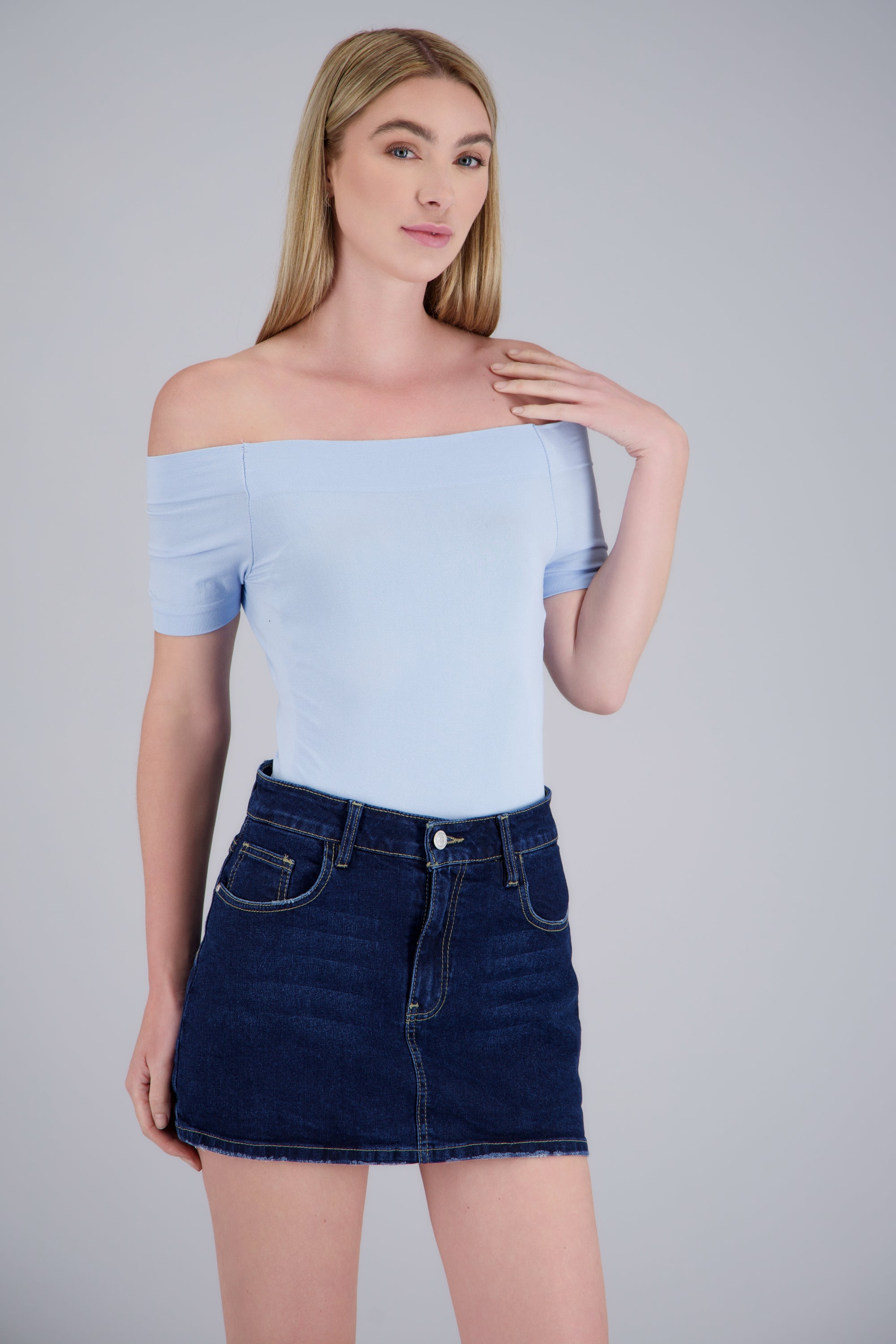Bodysuit Liso Hombros Descubiertos AZUL PASTEL