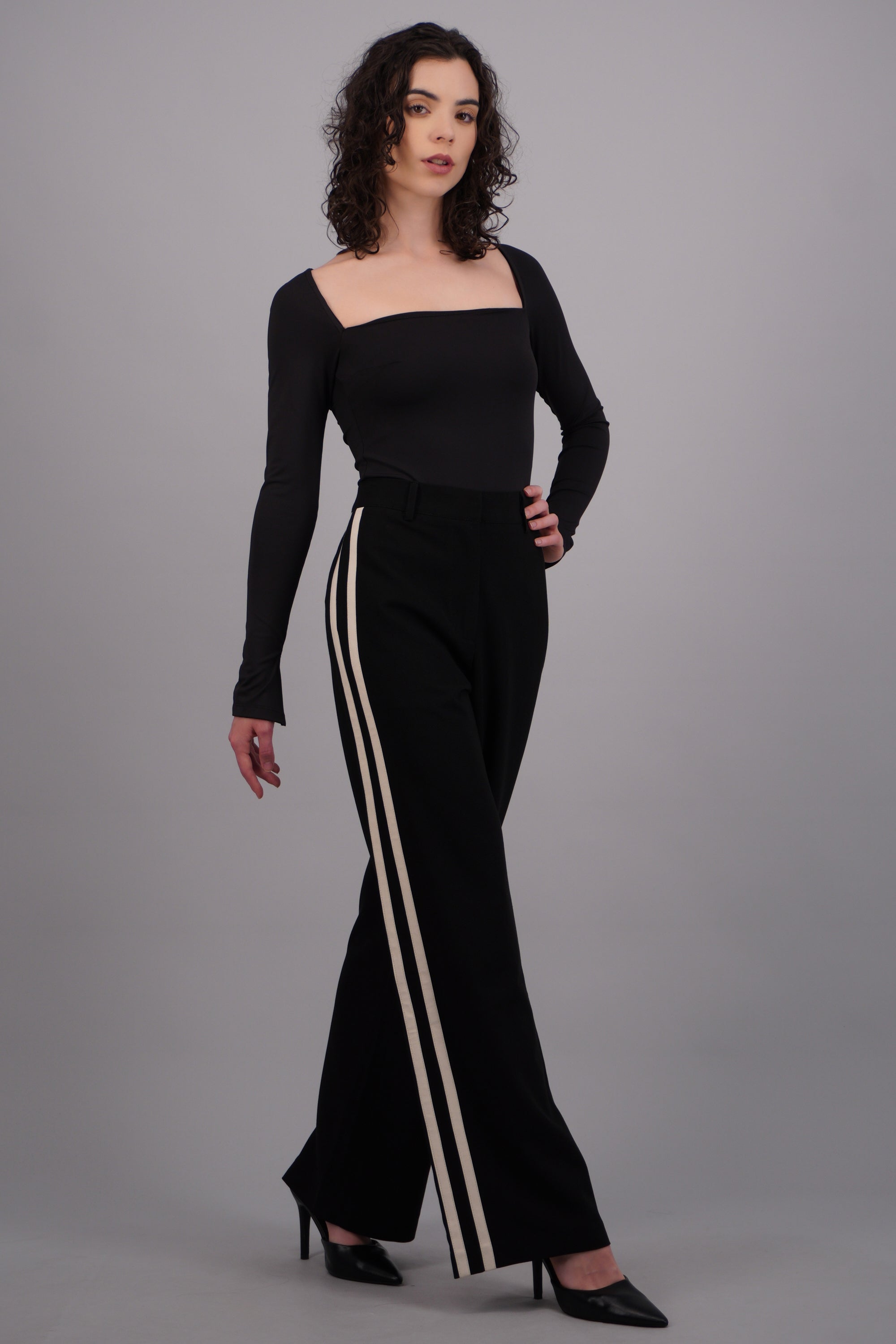 Pantalones formales con rayas laterales NEGRO