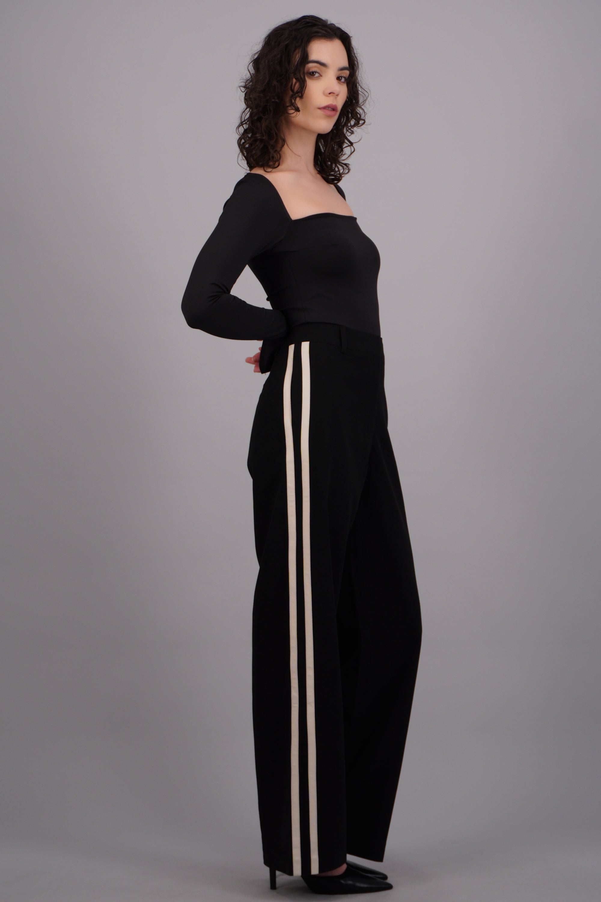 Pantalones formales con rayas laterales NEGRO