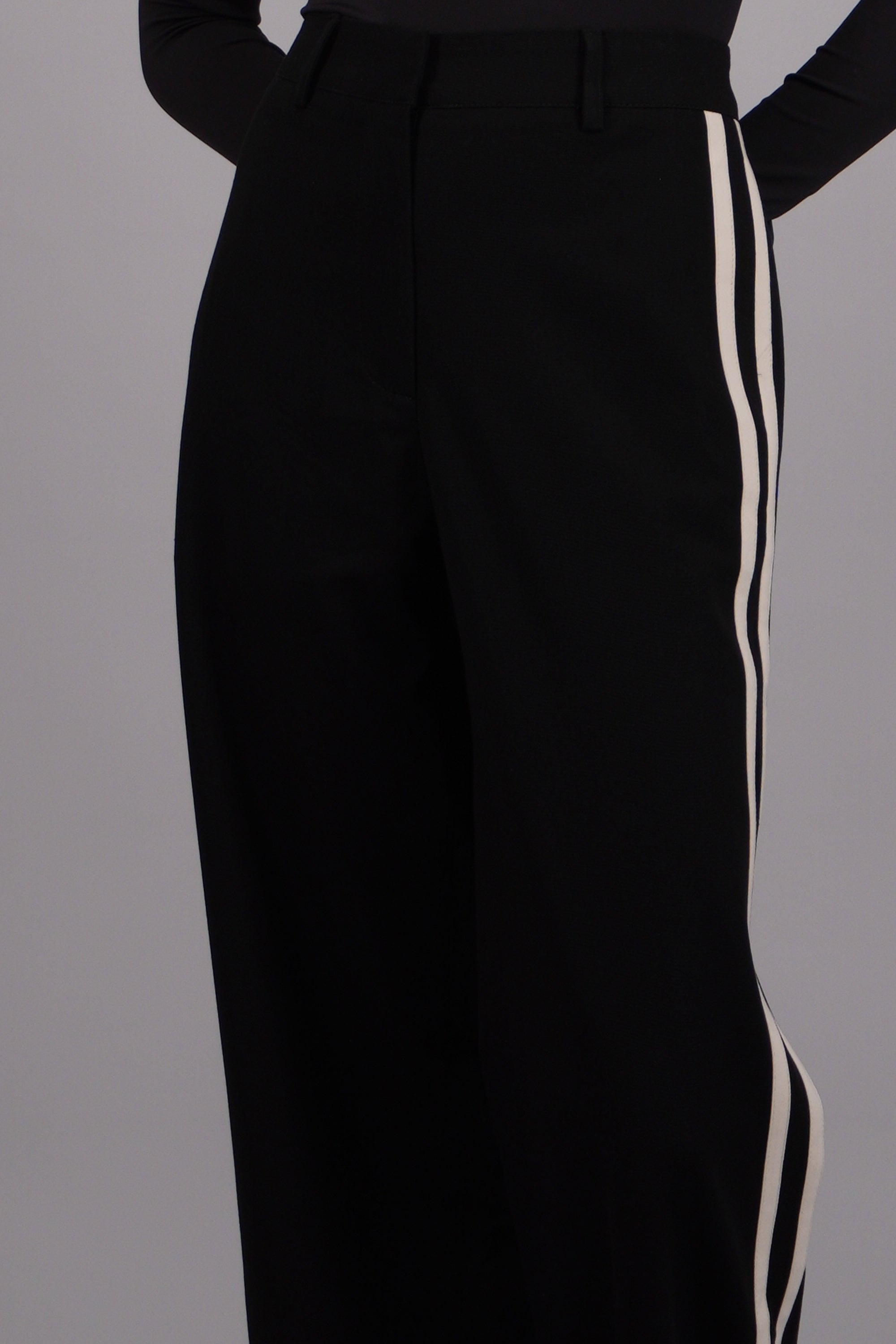 Pantalones formales con rayas laterales NEGRO
