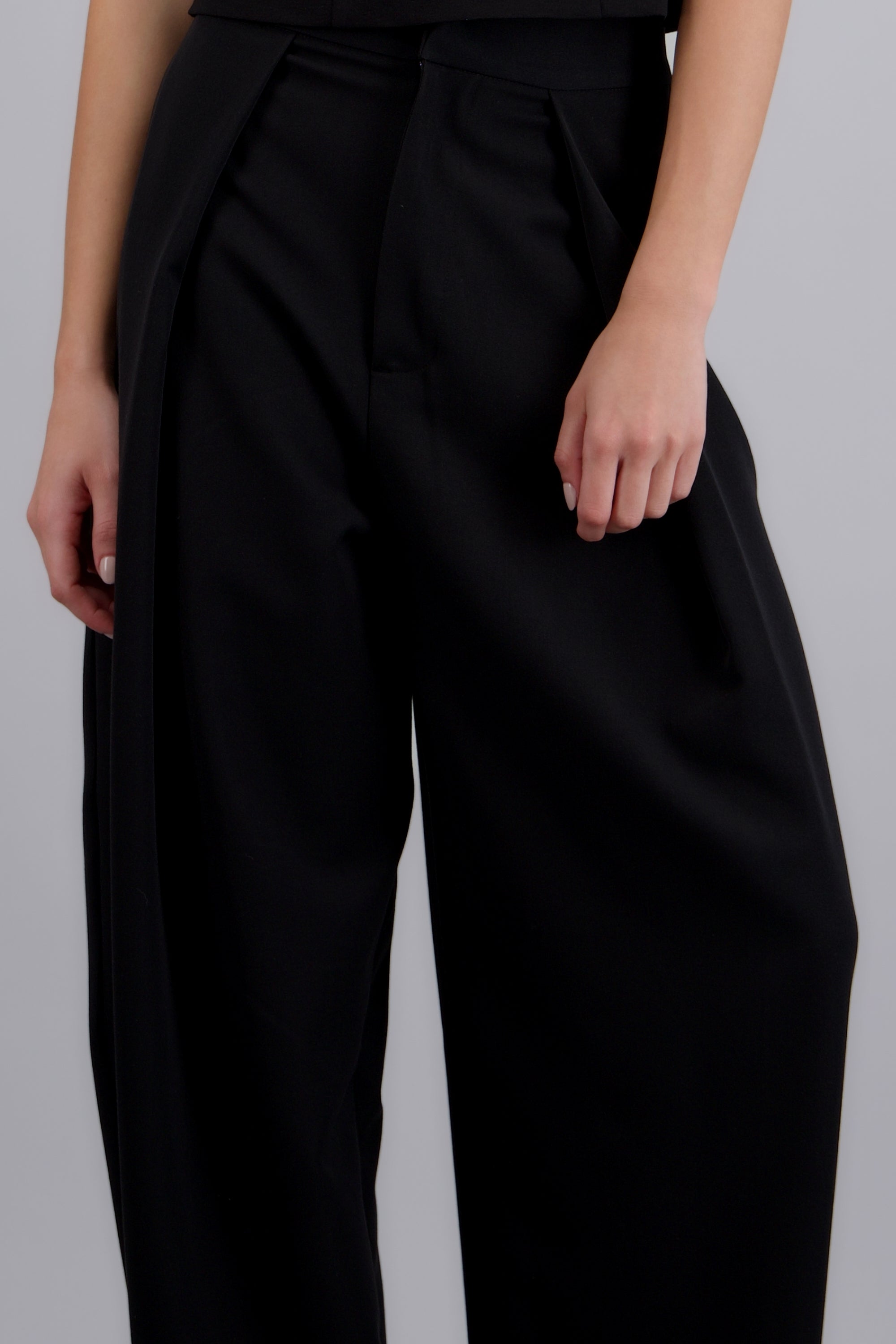 Pantalón balloon pliegues NEGRO