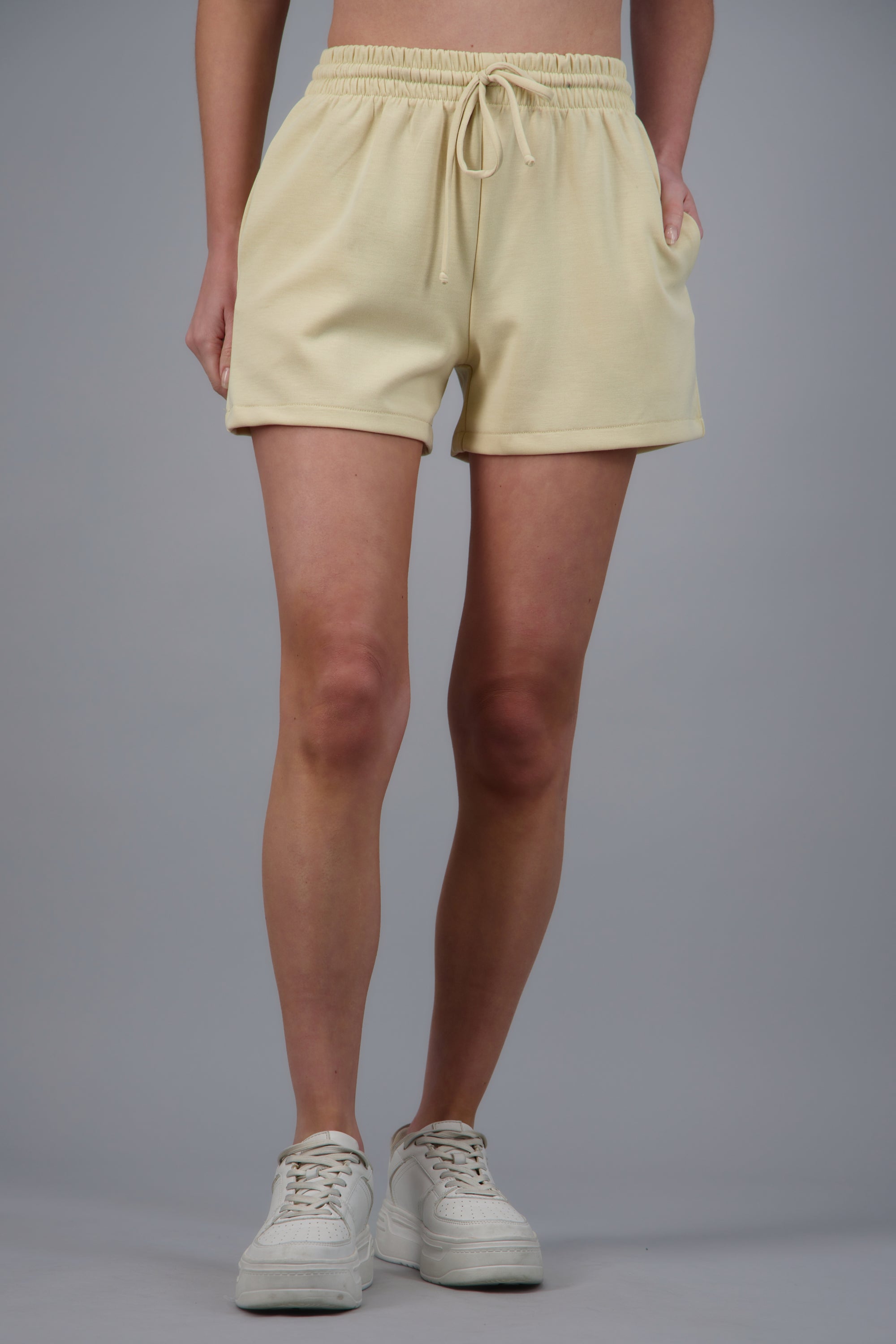 Shorts con jareta AMARILLO PASTEL