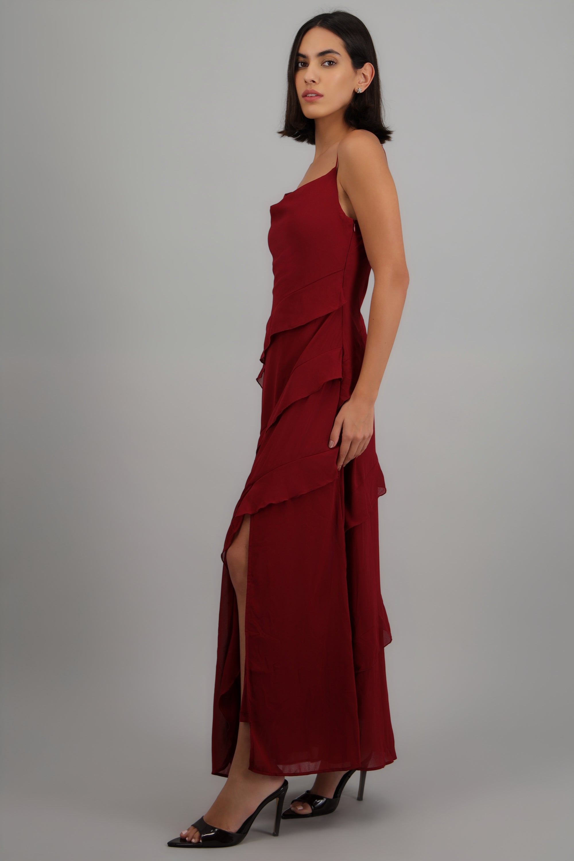 Vestido maxi detalle olanes VINO