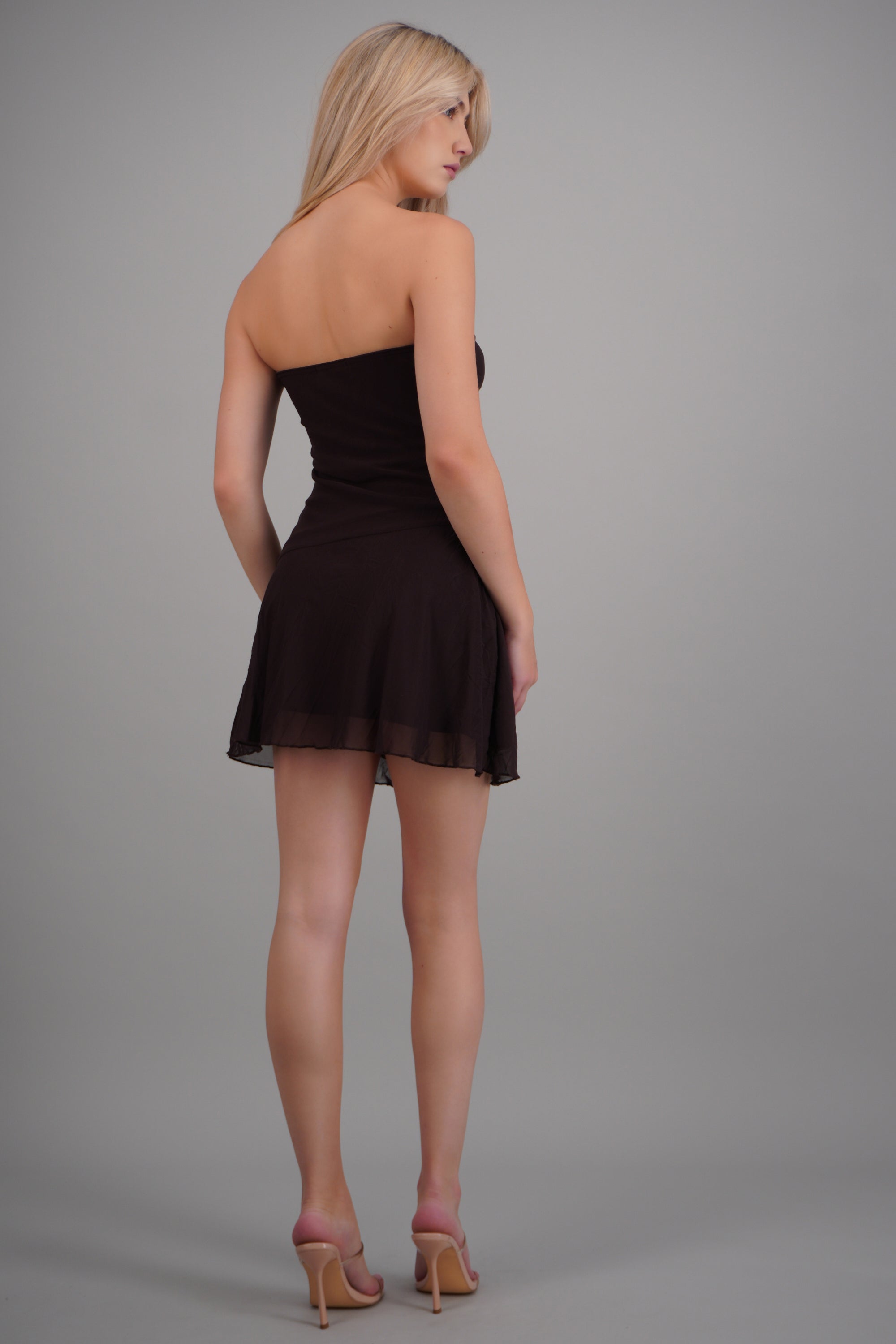 DARK BROWN