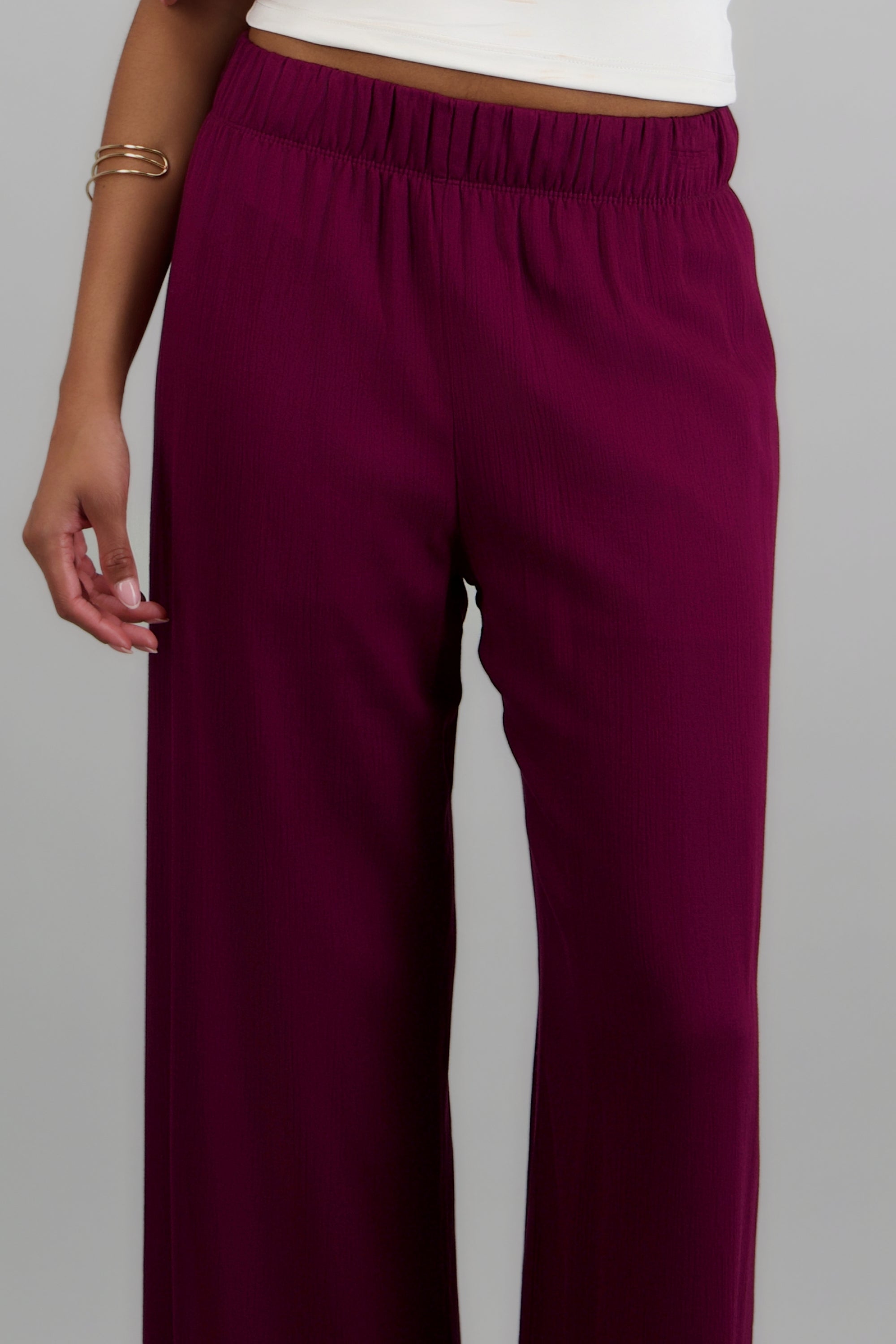 Pantalón wide leg cintura elástica CIRUELA