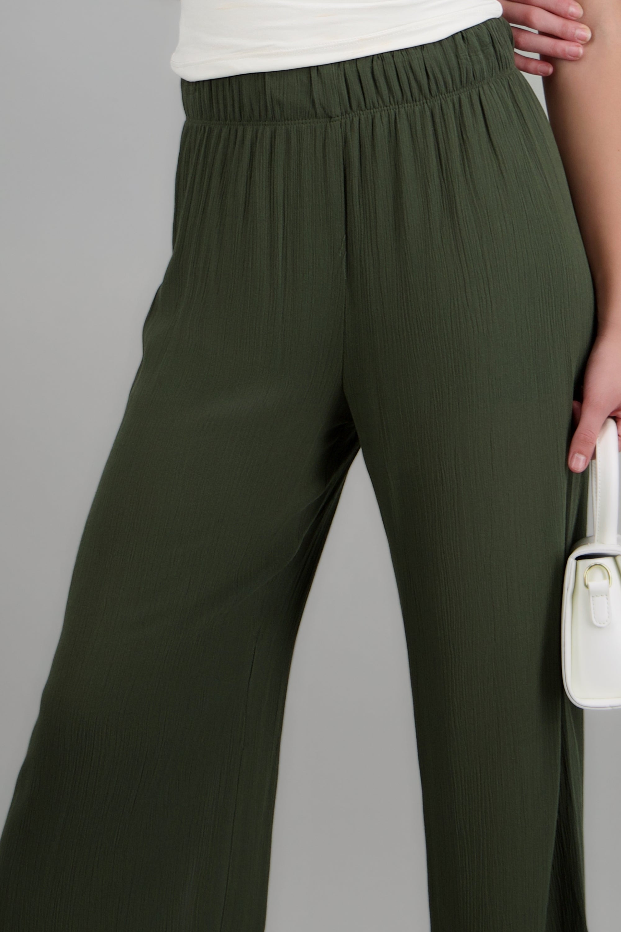 Pantalón wide leg cintura elástica OLIVO