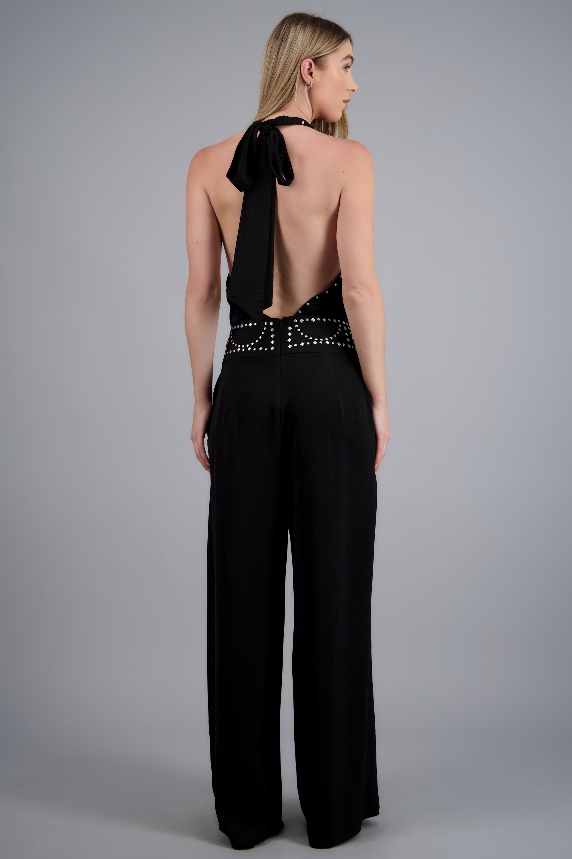 Pantalon detalle pretina con estoperoles NEGRO