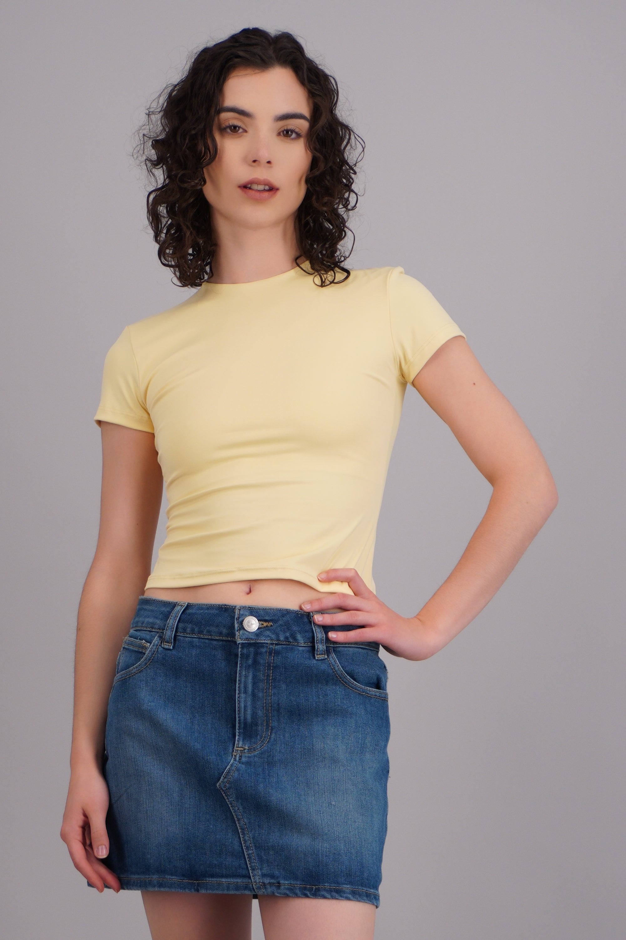 Top escote scoop manga carta AMARILLO