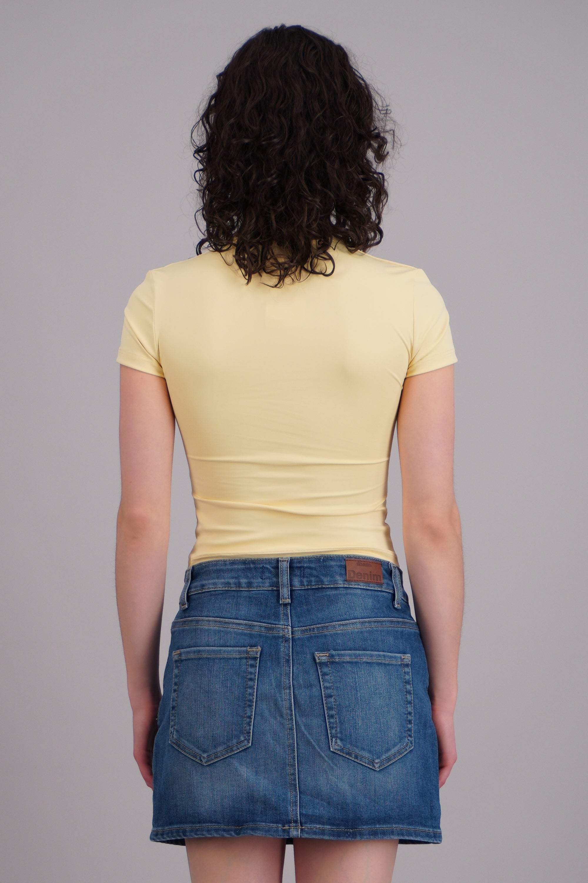 Top escote scoop manga carta AMARILLO