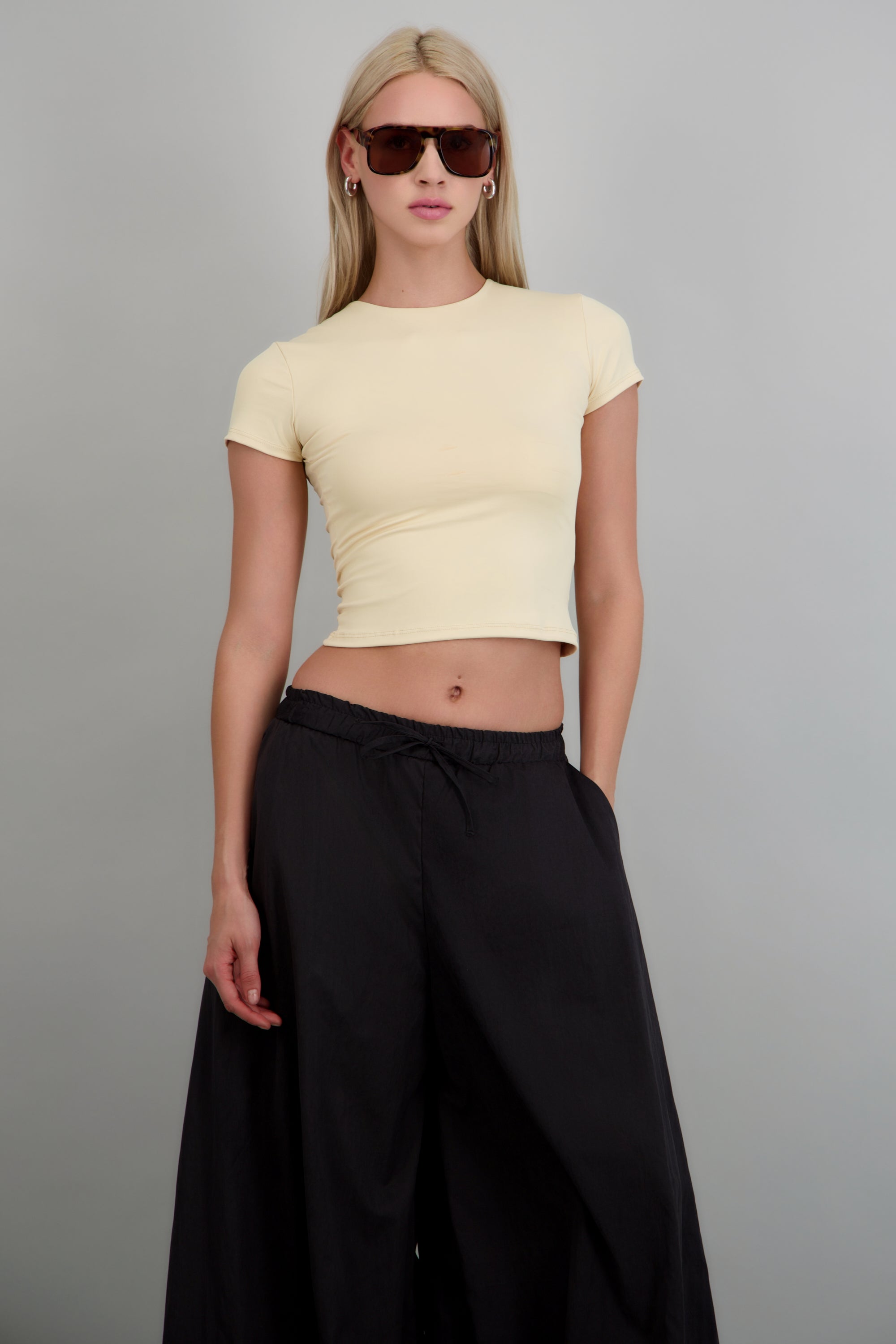 Top escote scoop manga carta BEIGE
