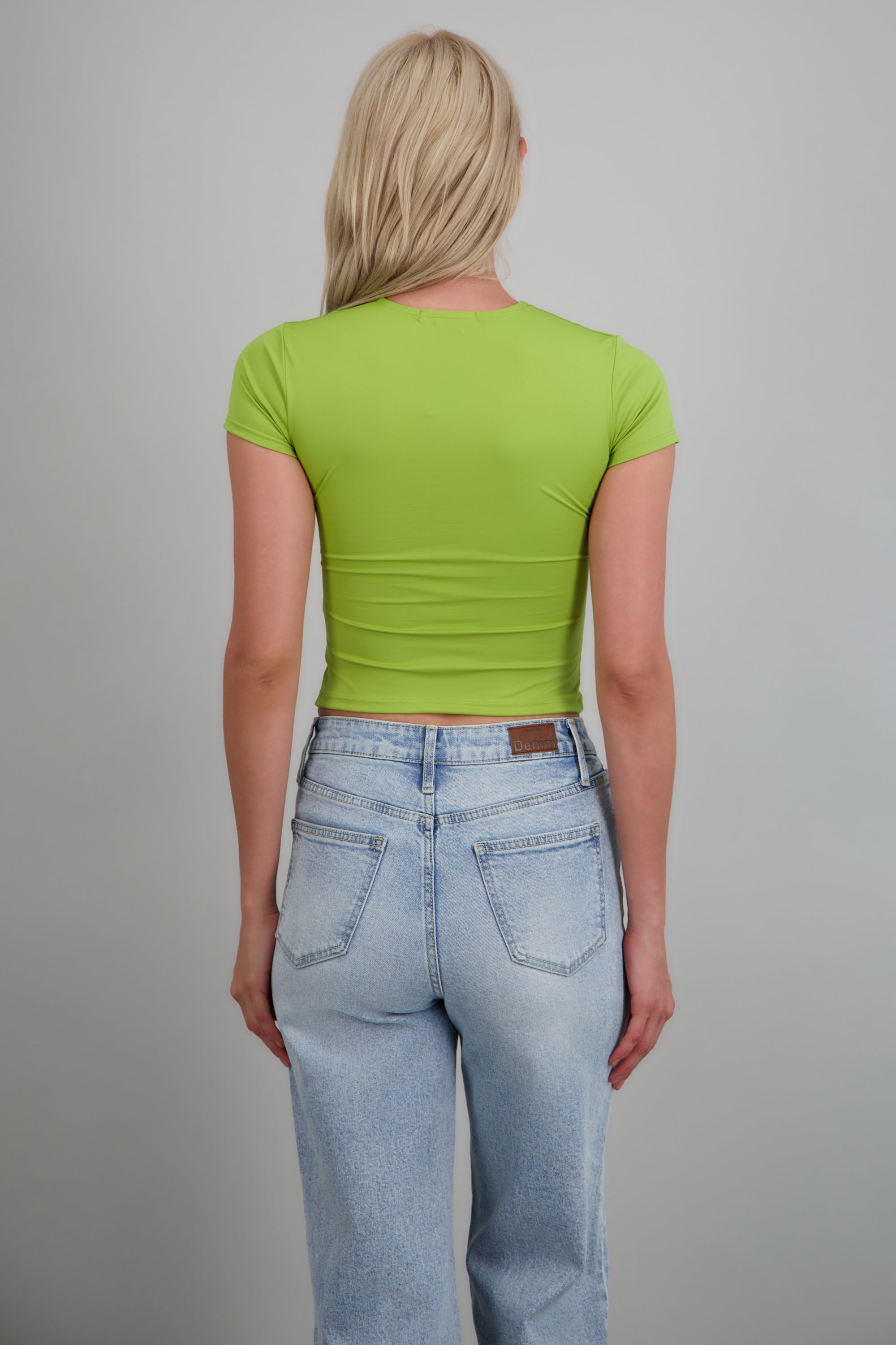 Top escote scoop manga carta VERDE MANZANA