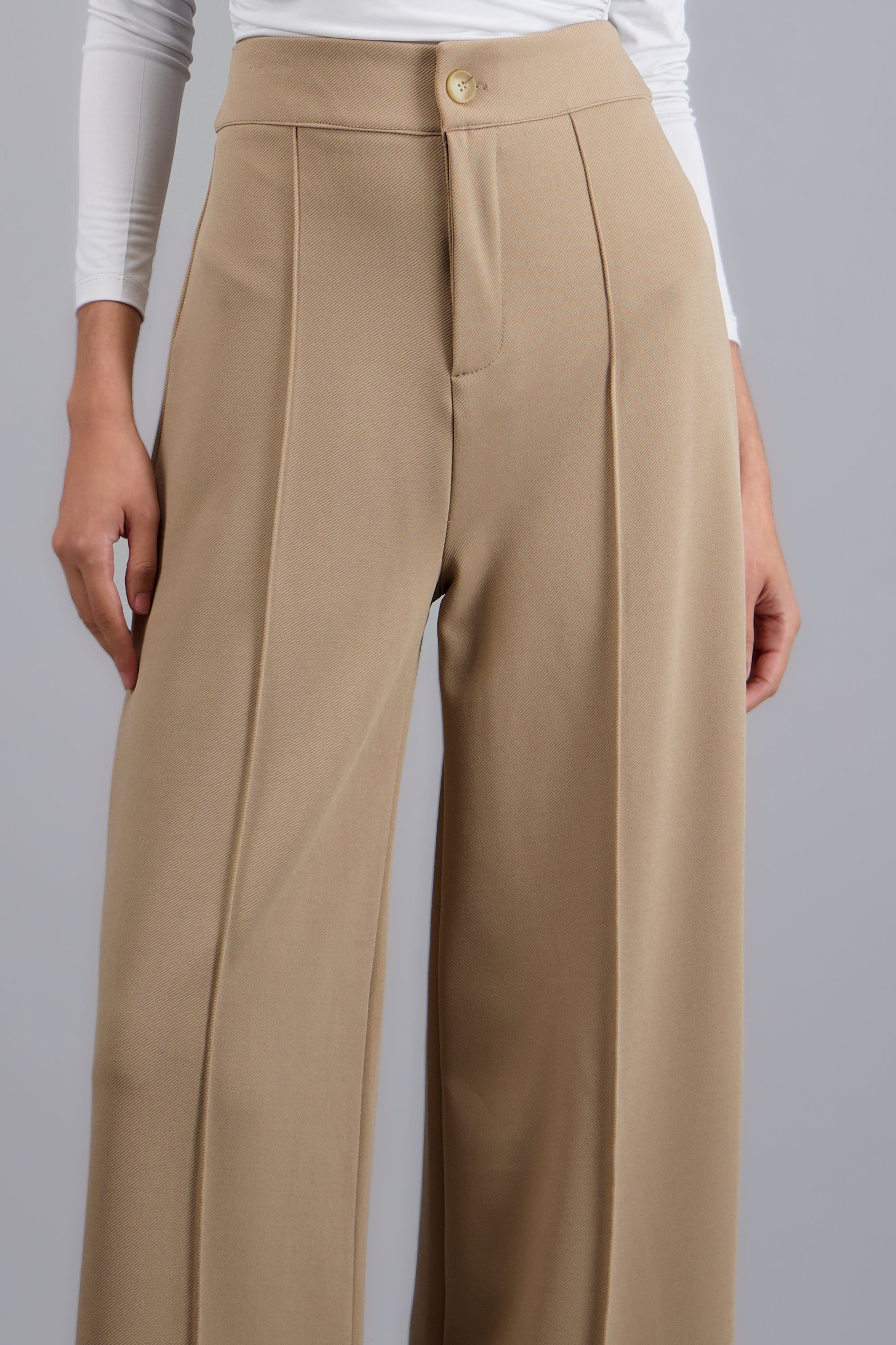 Pantalon vestir wide leg detalle costura TAUPE
