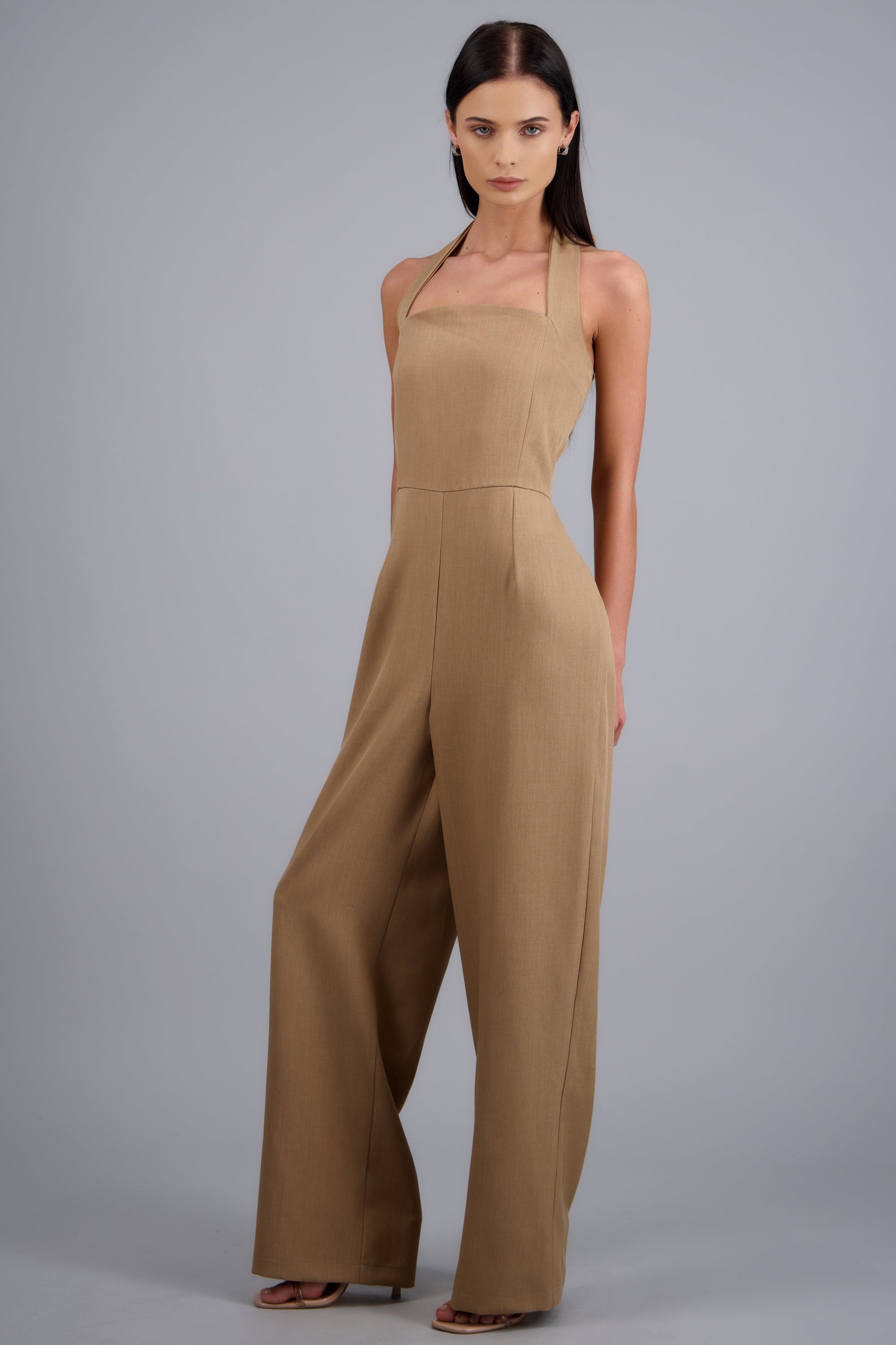 Jumpsuit halter liso cortes ARENA