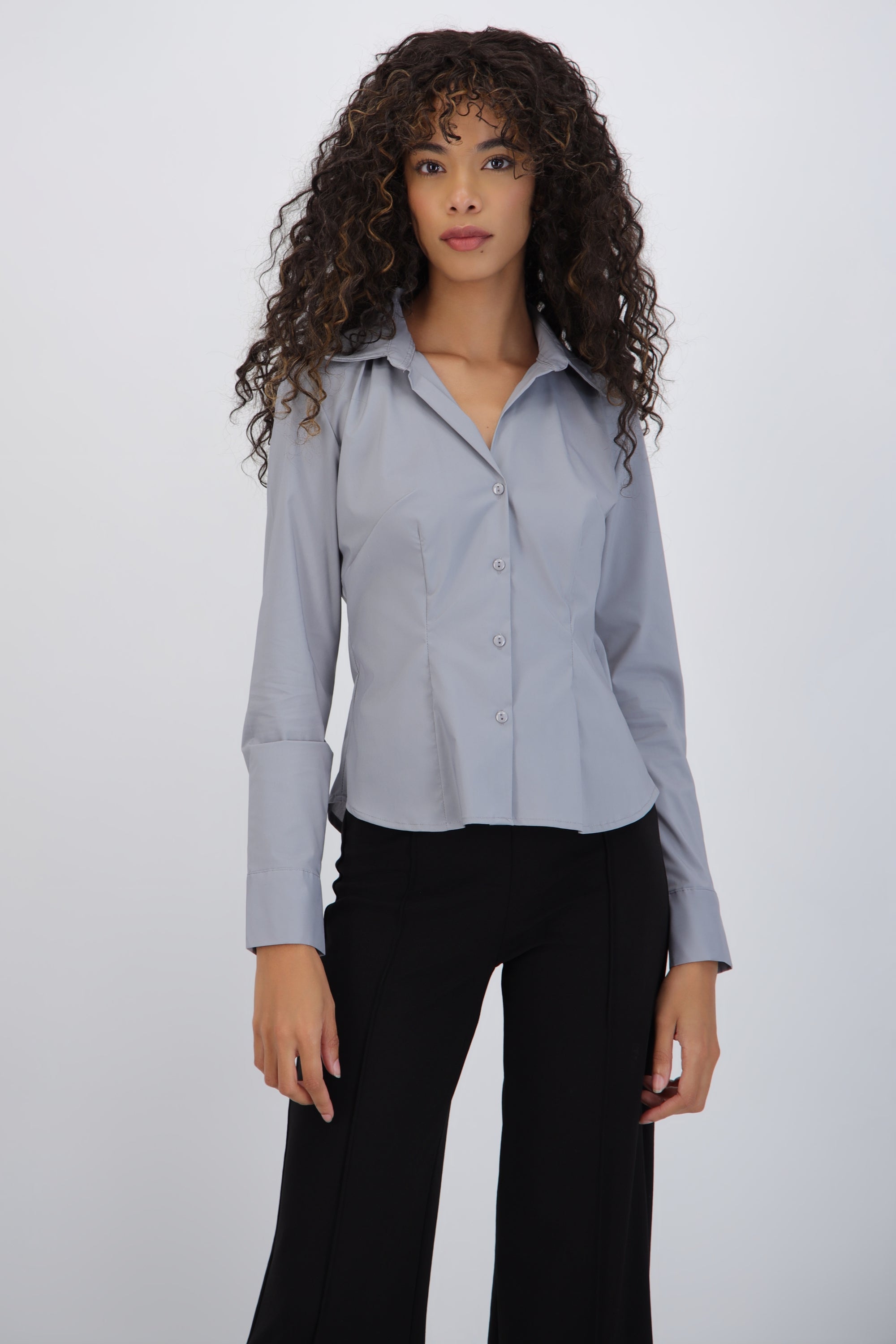 Camisa manga larga detalle cortes