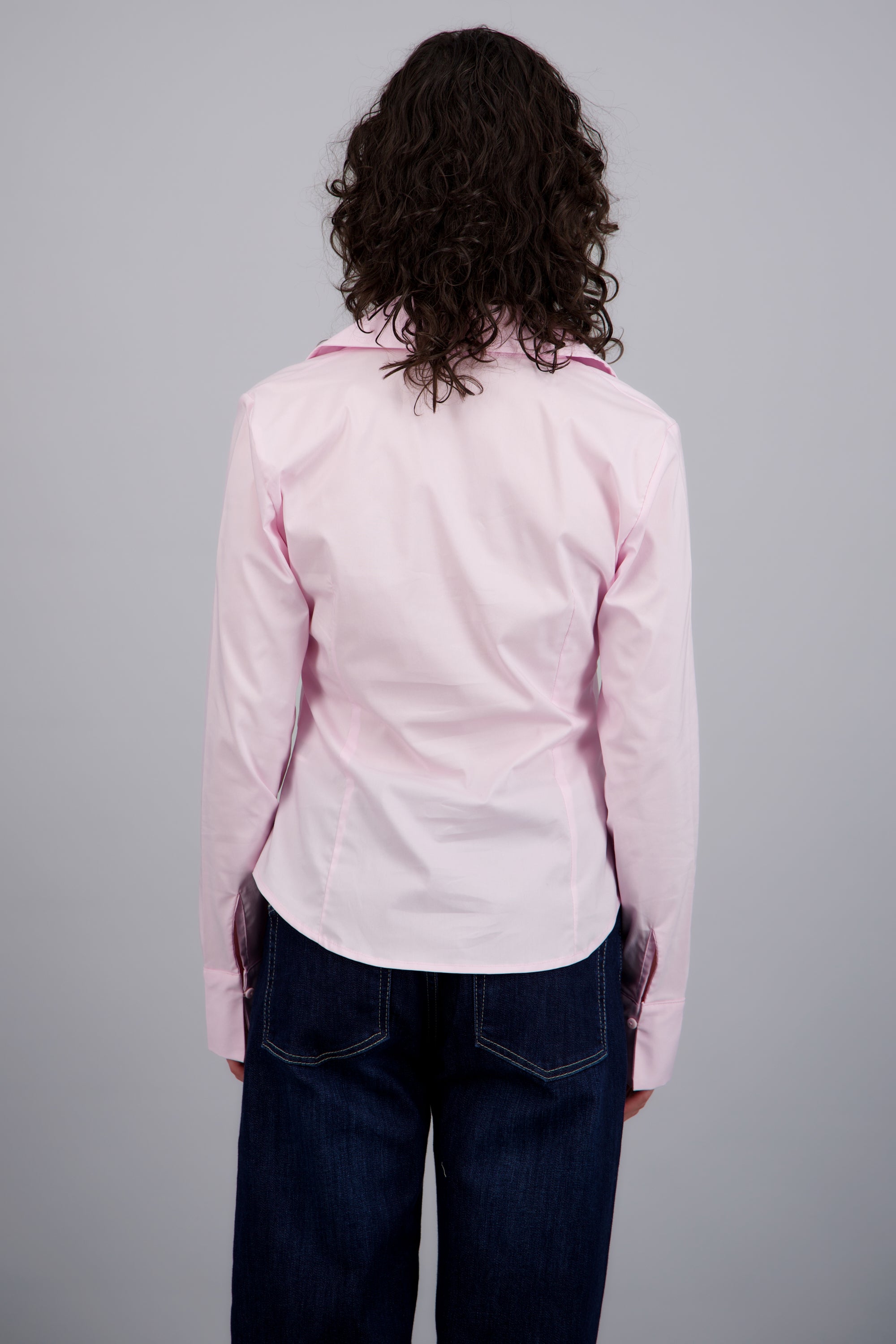 Camisa manga larga detalle cortes ROSA PASTEL