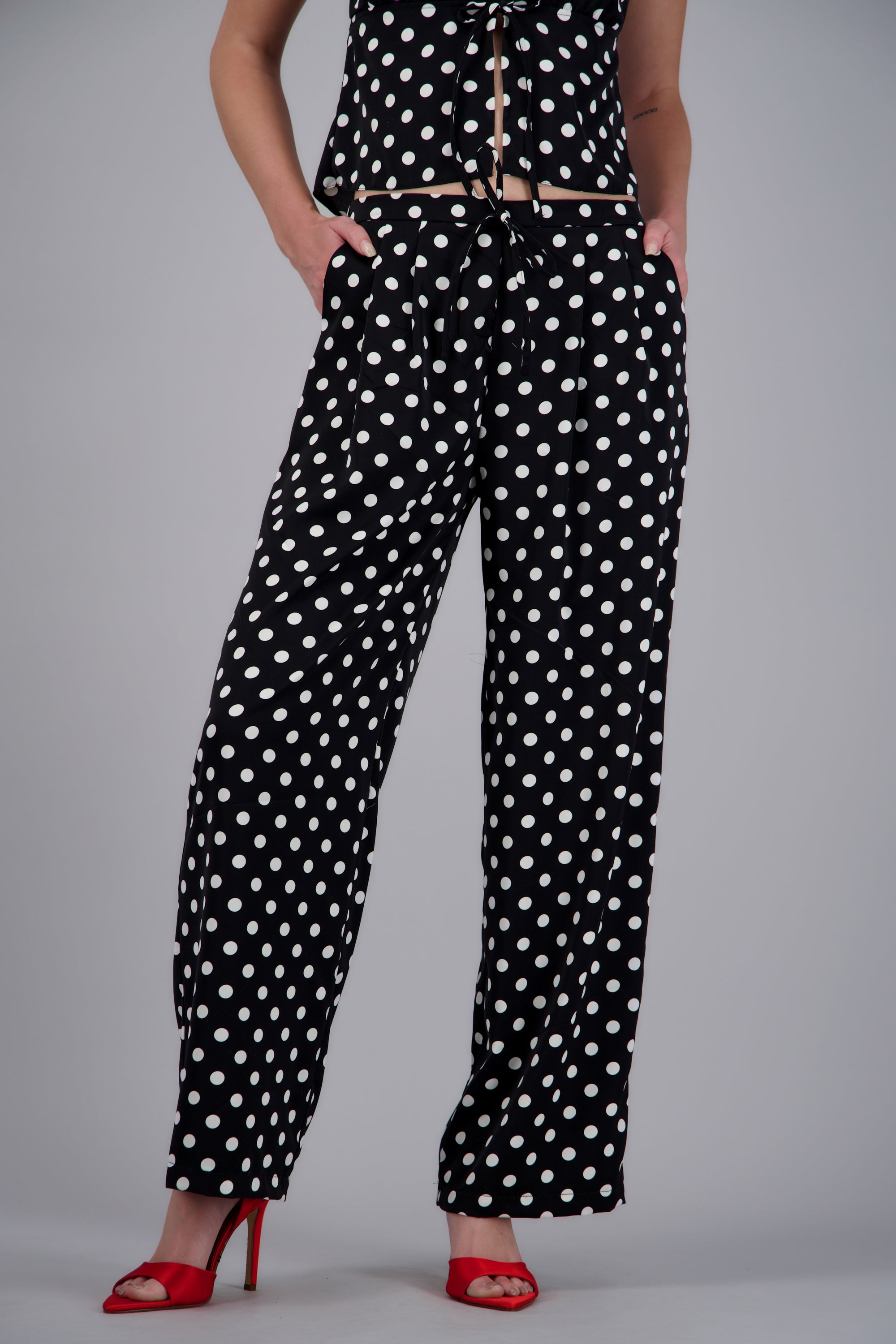 Pantalon wide leg polka dots NEGRO COMBO