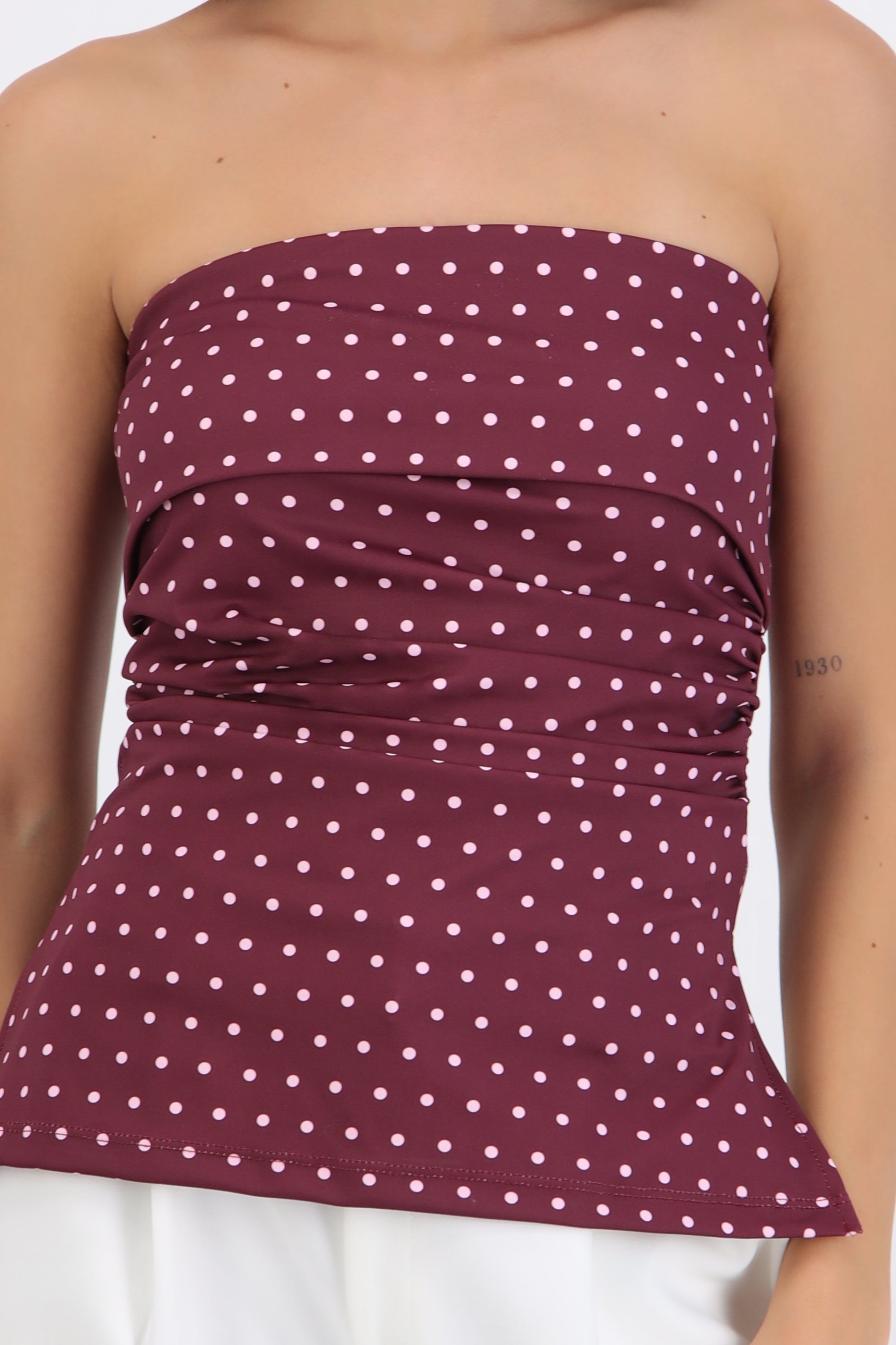 top tubo con dobles escote polka dots