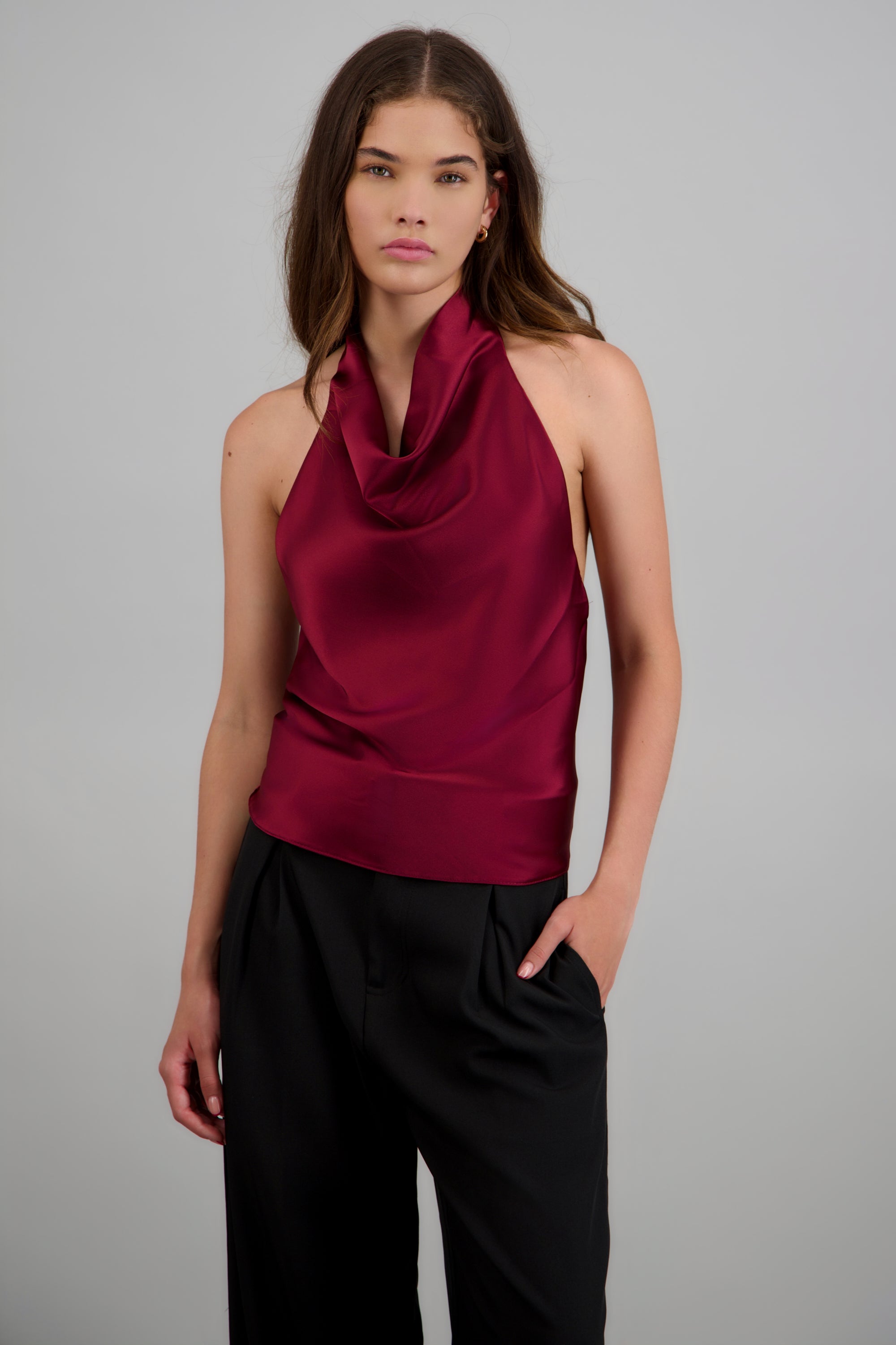 top halter cuello cascada VINO