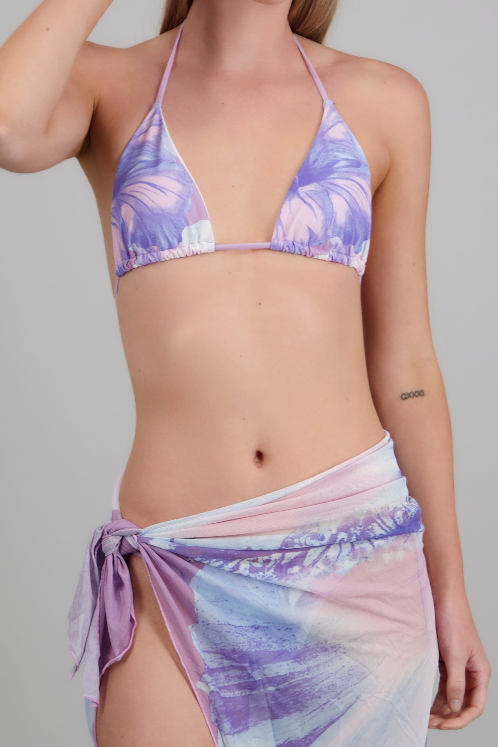Bikini 3pz estampado floral pareo maxi LILA
