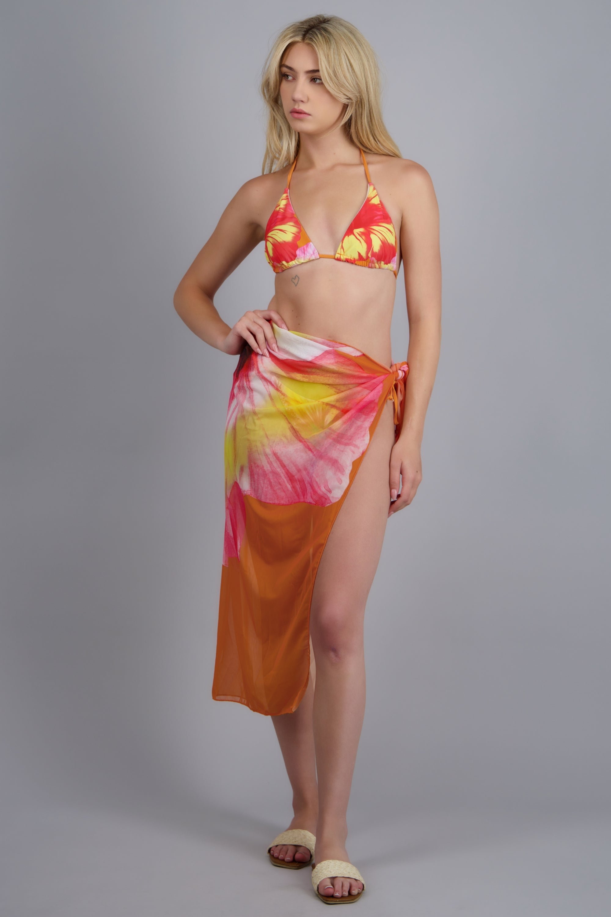 Bikini 3pz estampado floral pareo maxi NARANJA COMBO