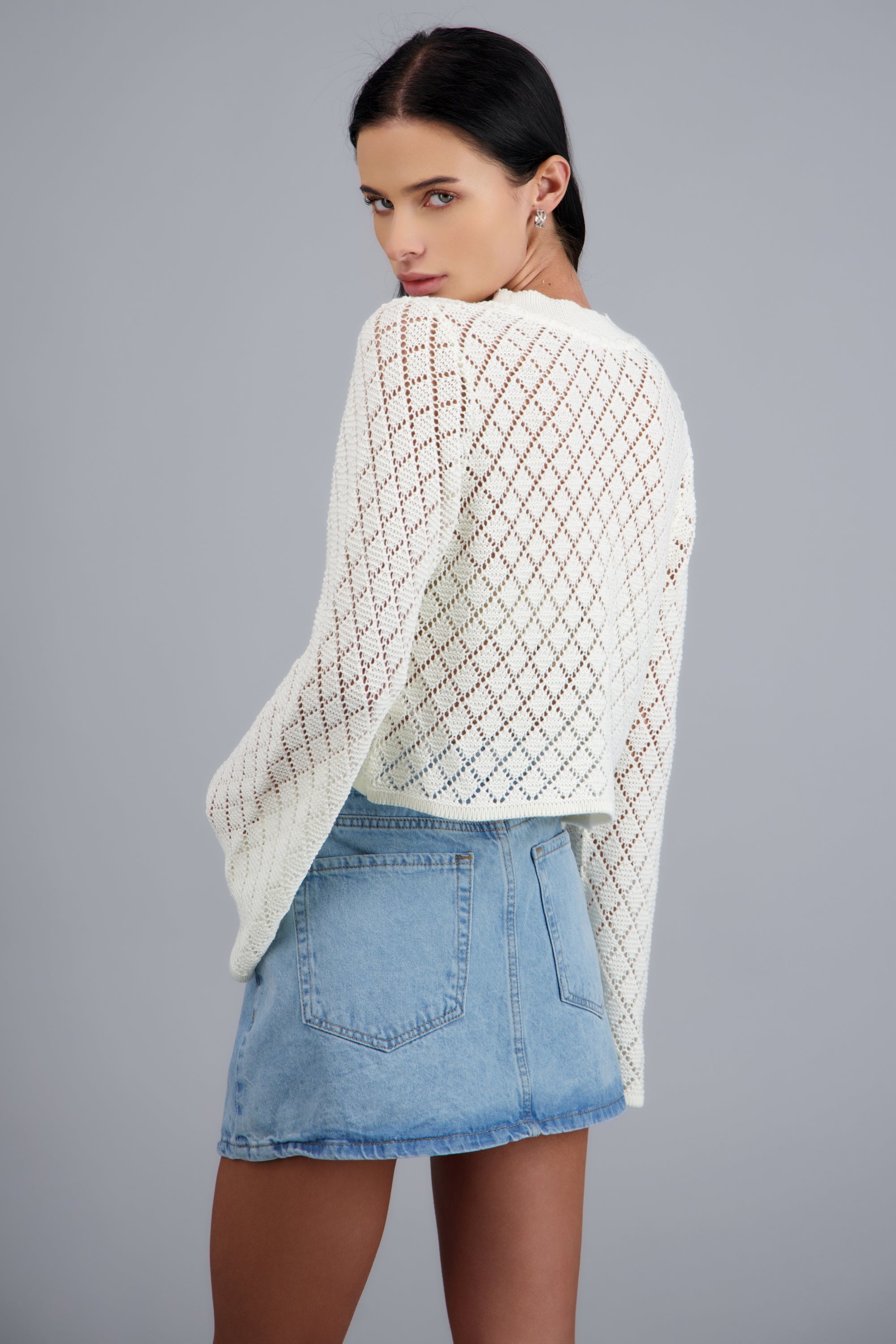 Sueter ligero calado manga amplia CREMA