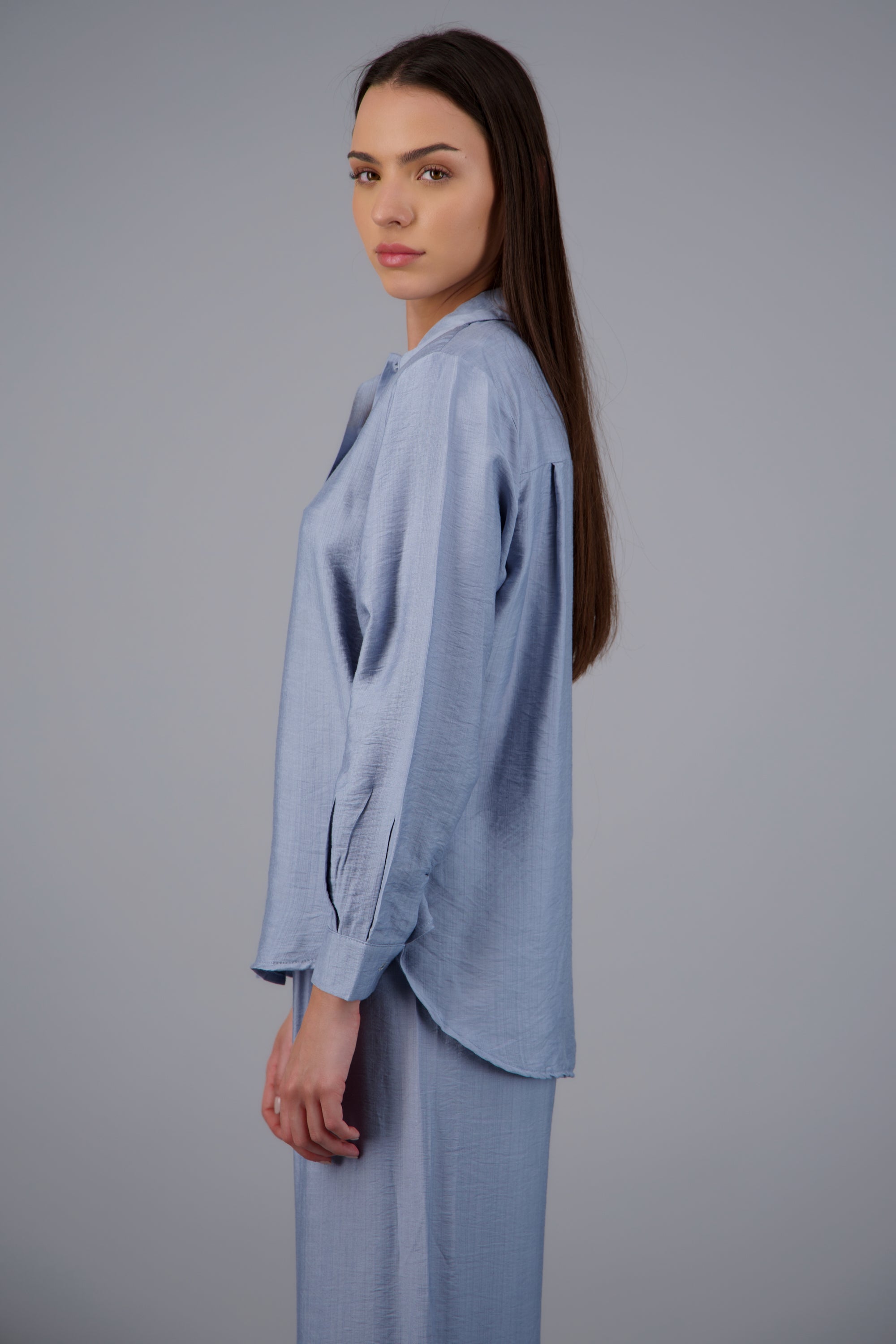 Camisa larga textura AZUL PASTEL
