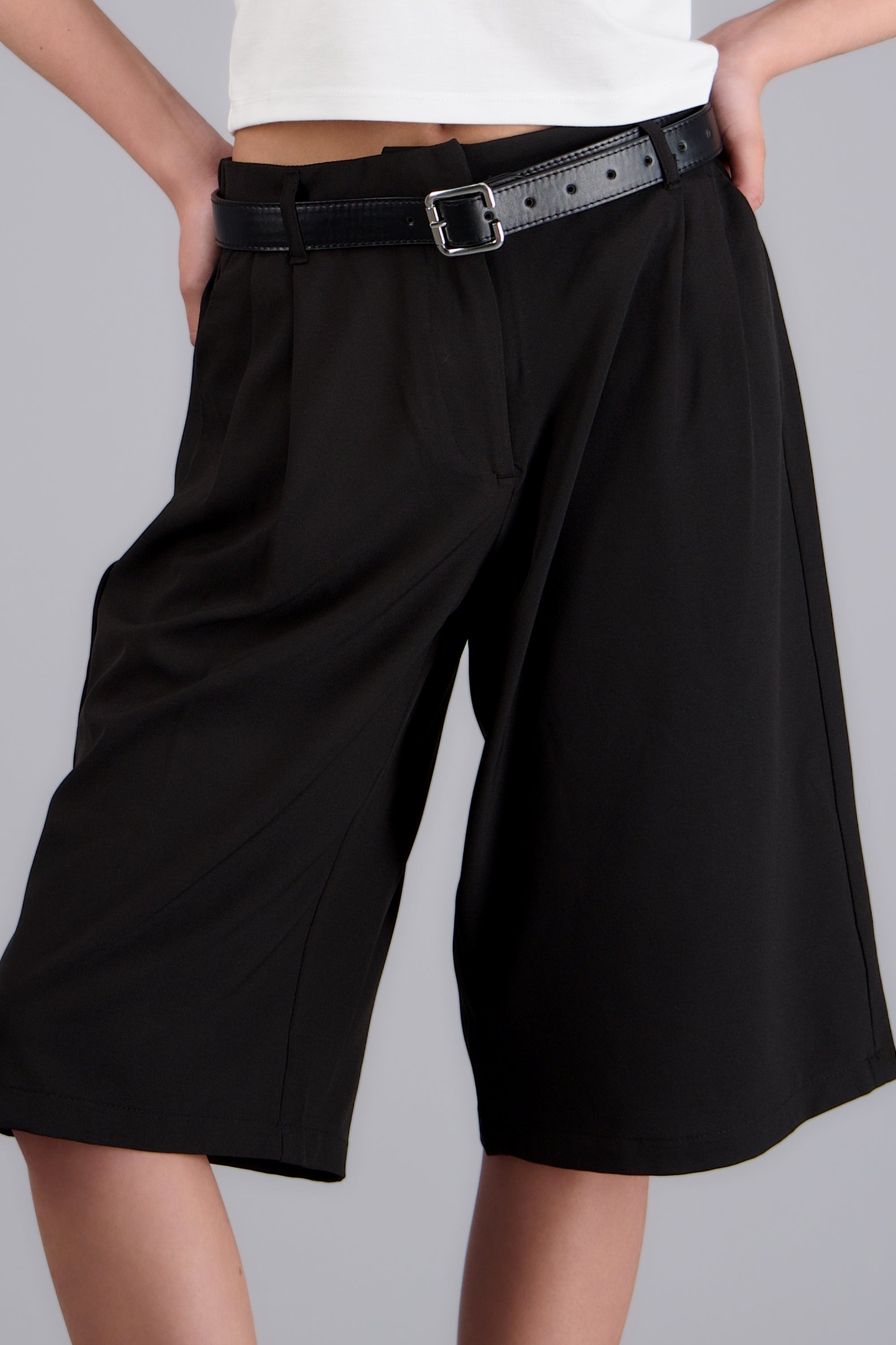Short bermuda liso NEGRO